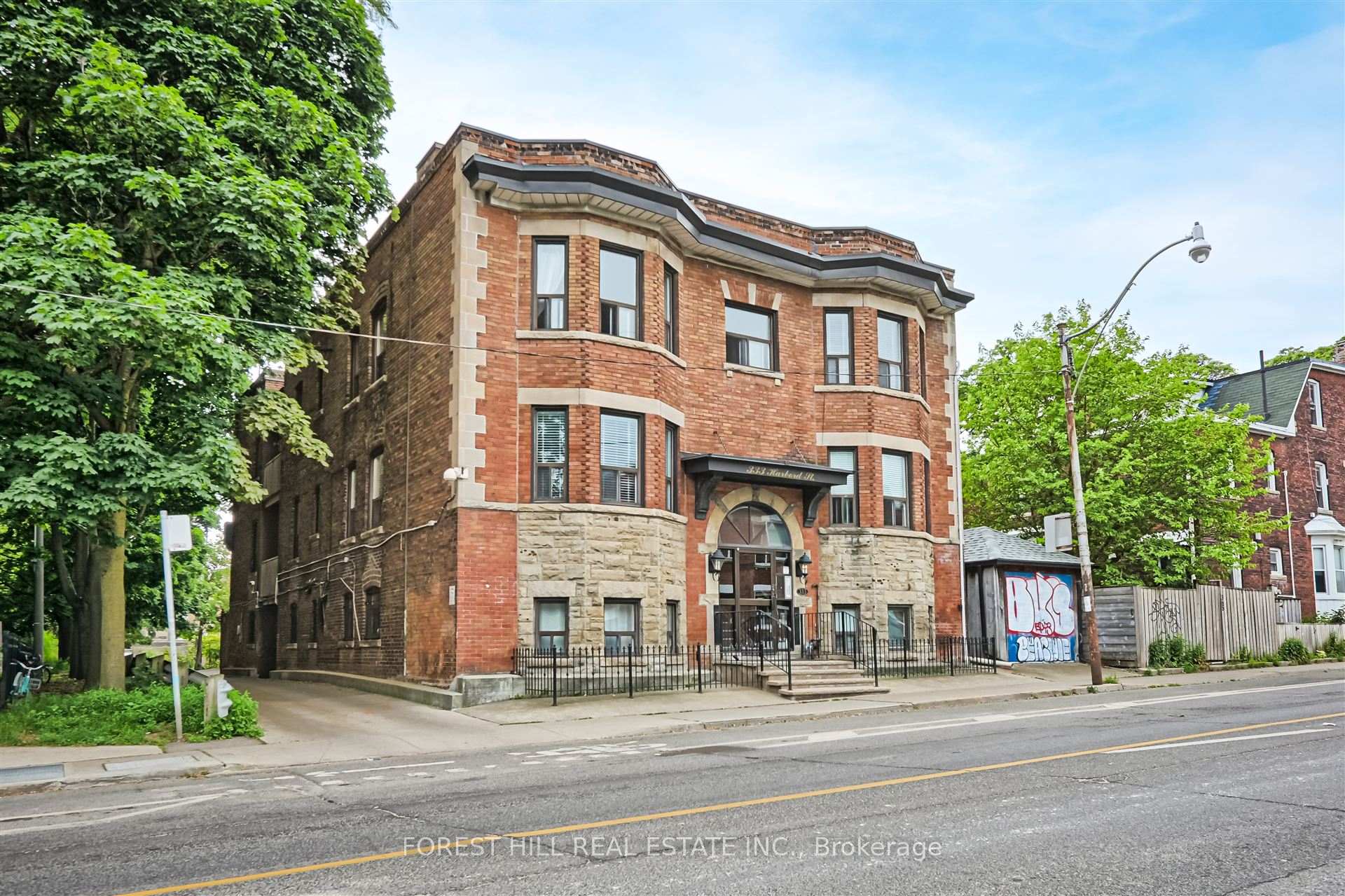 Photo 2 of Unit 201, 333 Harbord Street, Toronto, Palmerston-Little Italy — HOMEH