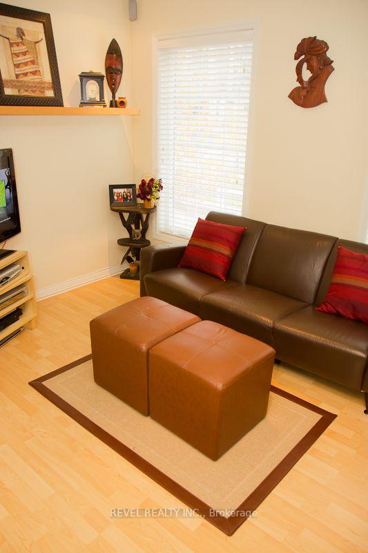 Photo 3 of Unit 105, 3 Everson Drive, North York, Willowdale East — HOMEH
