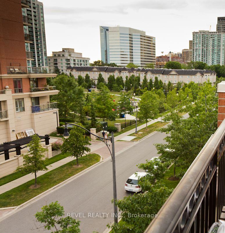 Photo 7 of Unit 105, 3 Everson Drive, North York, Willowdale East — HOMEH