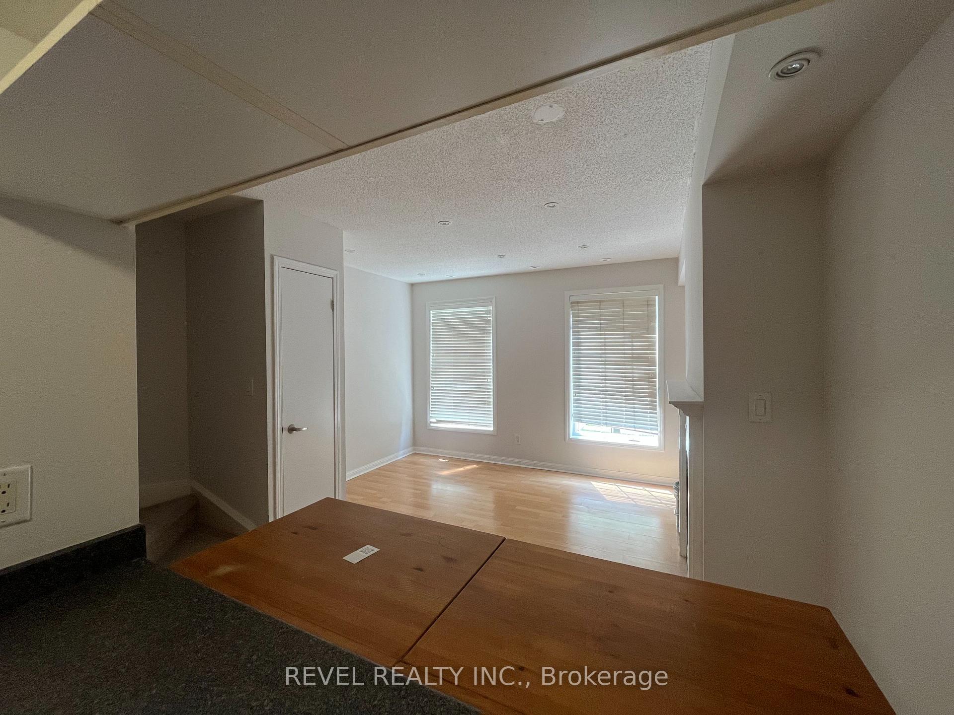 Photo 12 of Unit 105, 3 Everson Drive, North York, Willowdale East — HOMEH
