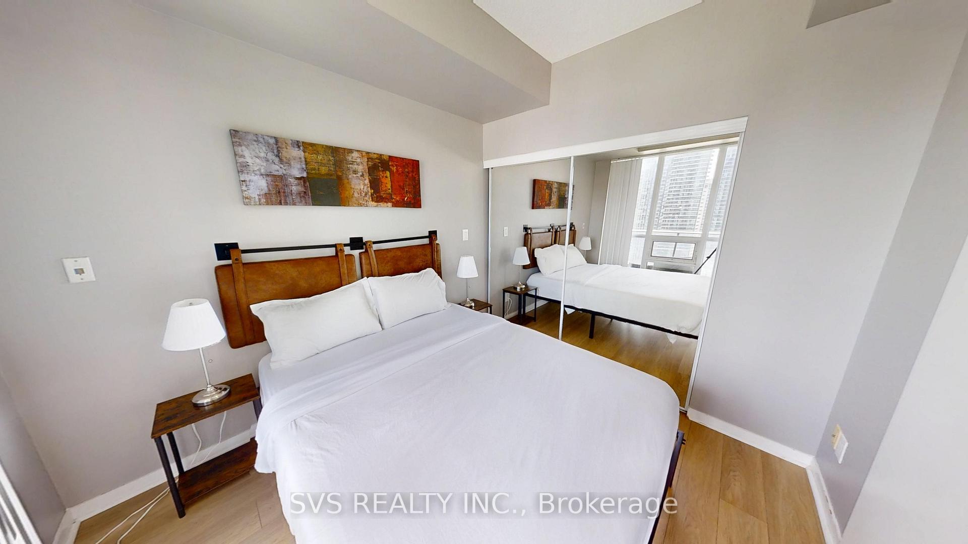Photo 3 of Unit 1705, 55 Bremner Boulevard, Toronto, Waterfront Communities — HOMEH
