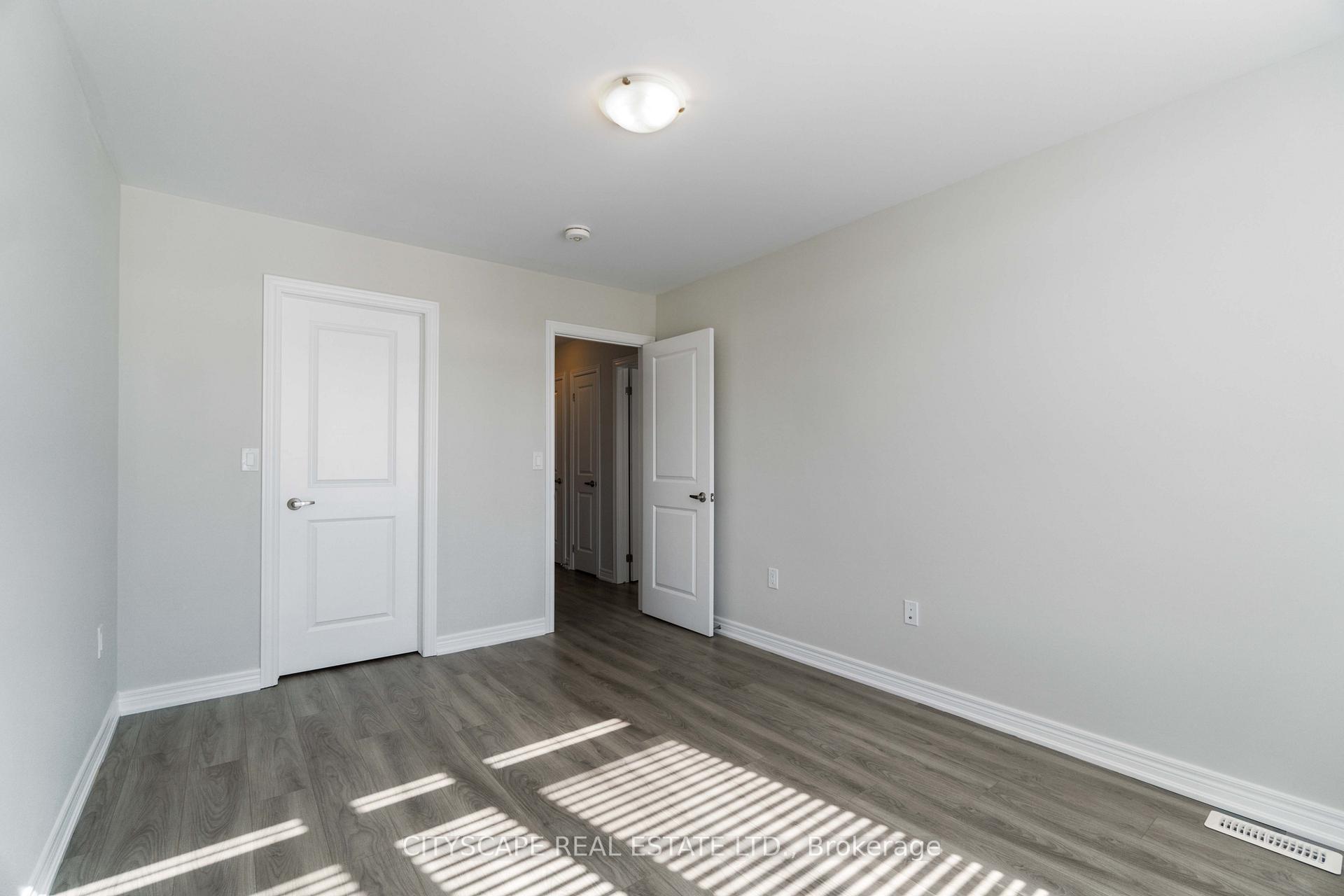 Photo 8 of Unit 9, 40 Zinfandel Drive, Hamilton, Fruitland — HOMEH