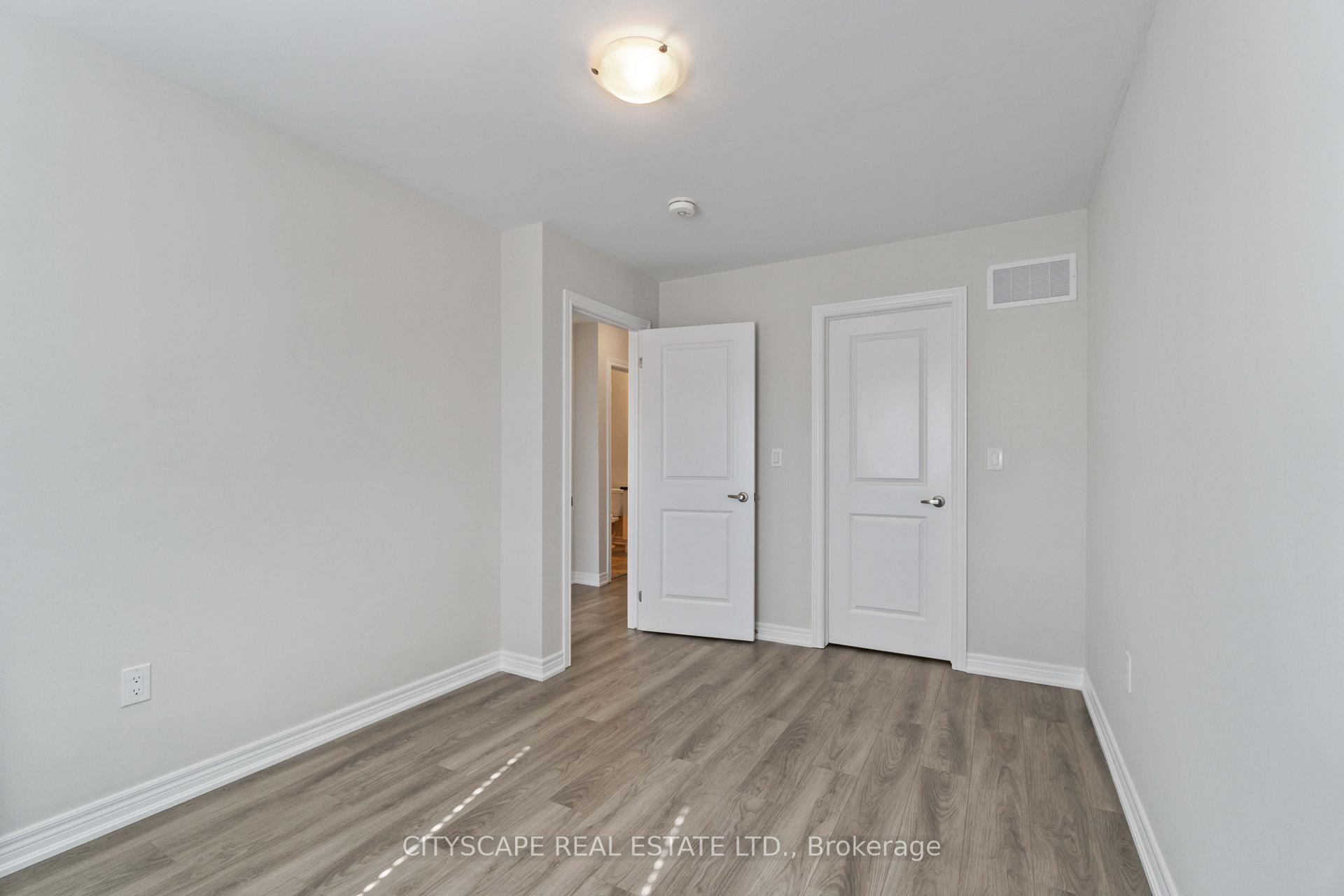 Photo 11 of Unit 9, 40 Zinfandel Drive, Hamilton, Fruitland — HOMEH