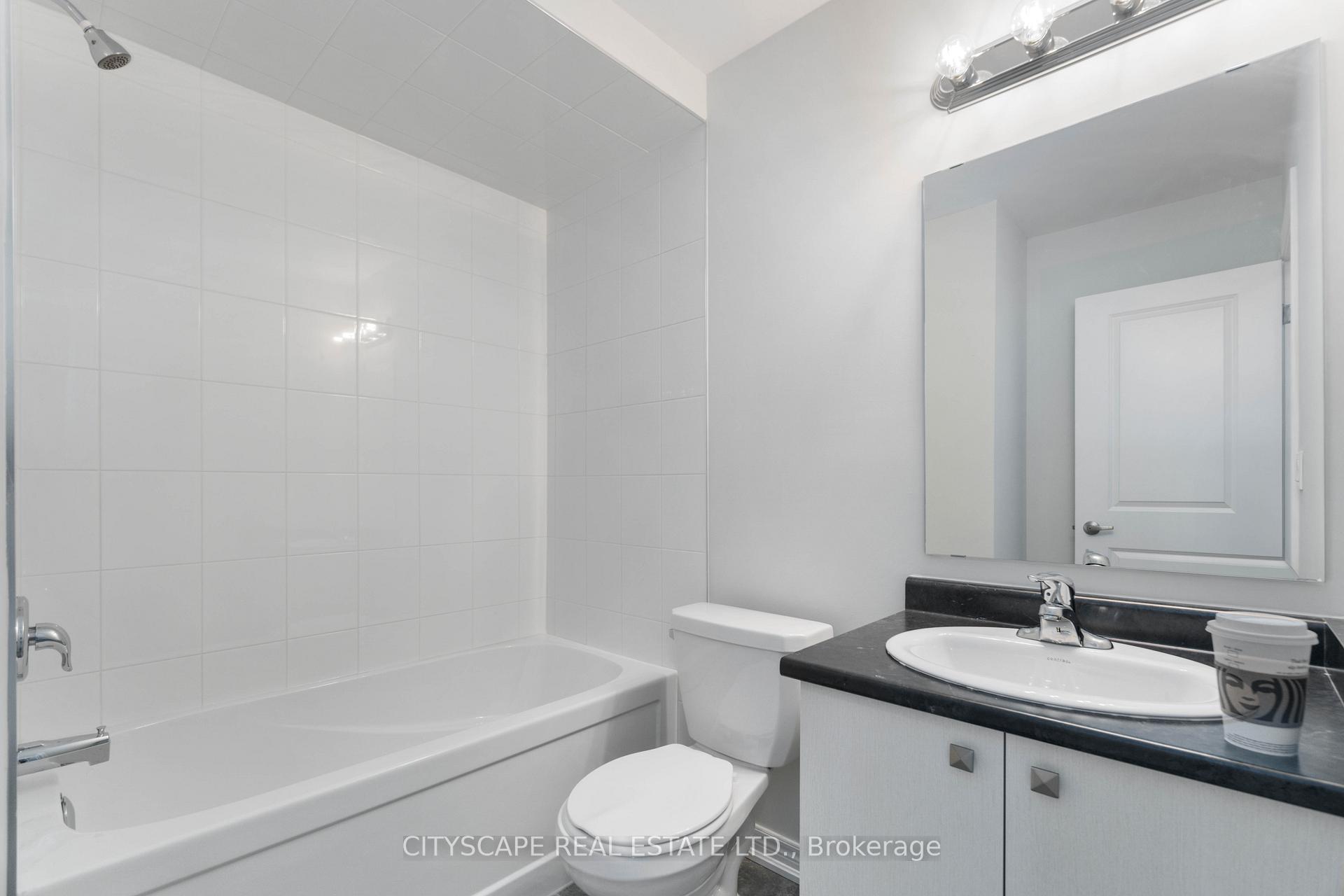 Photo 13 of Unit 9, 40 Zinfandel Drive, Hamilton, Fruitland — HOMEH