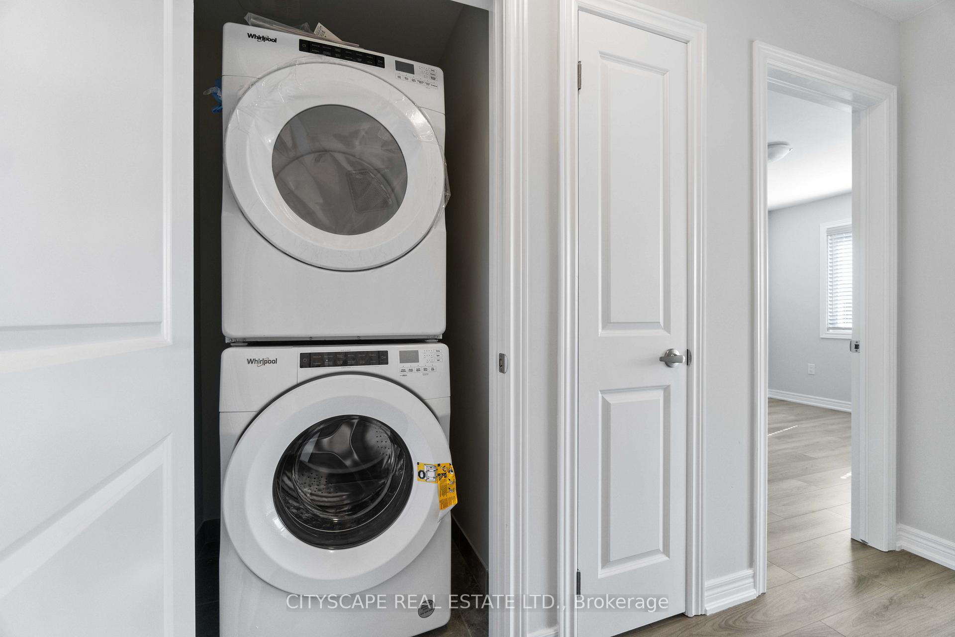 Photo 14 of Unit 9, 40 Zinfandel Drive, Hamilton, Fruitland — HOMEH