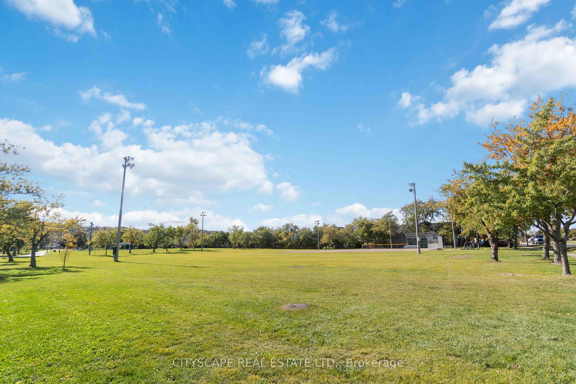 Photo 30 of Unit 9, 40 Zinfandel Drive, Hamilton, Fruitland — HOMEH