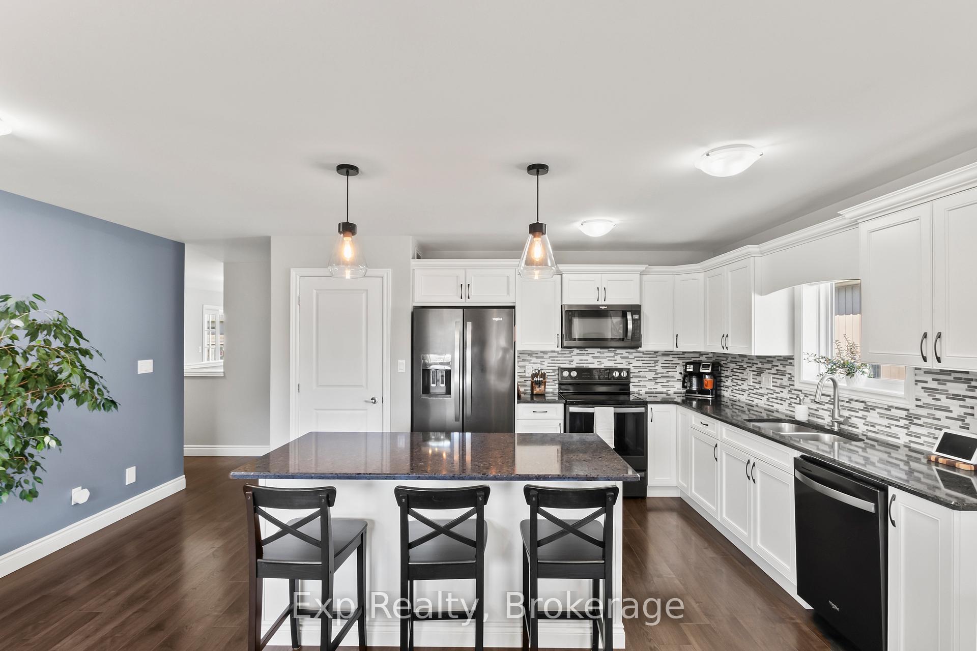 Photo 8 of 47 Birchmount Street, Quinte West, Murray Ward — HOMEH
