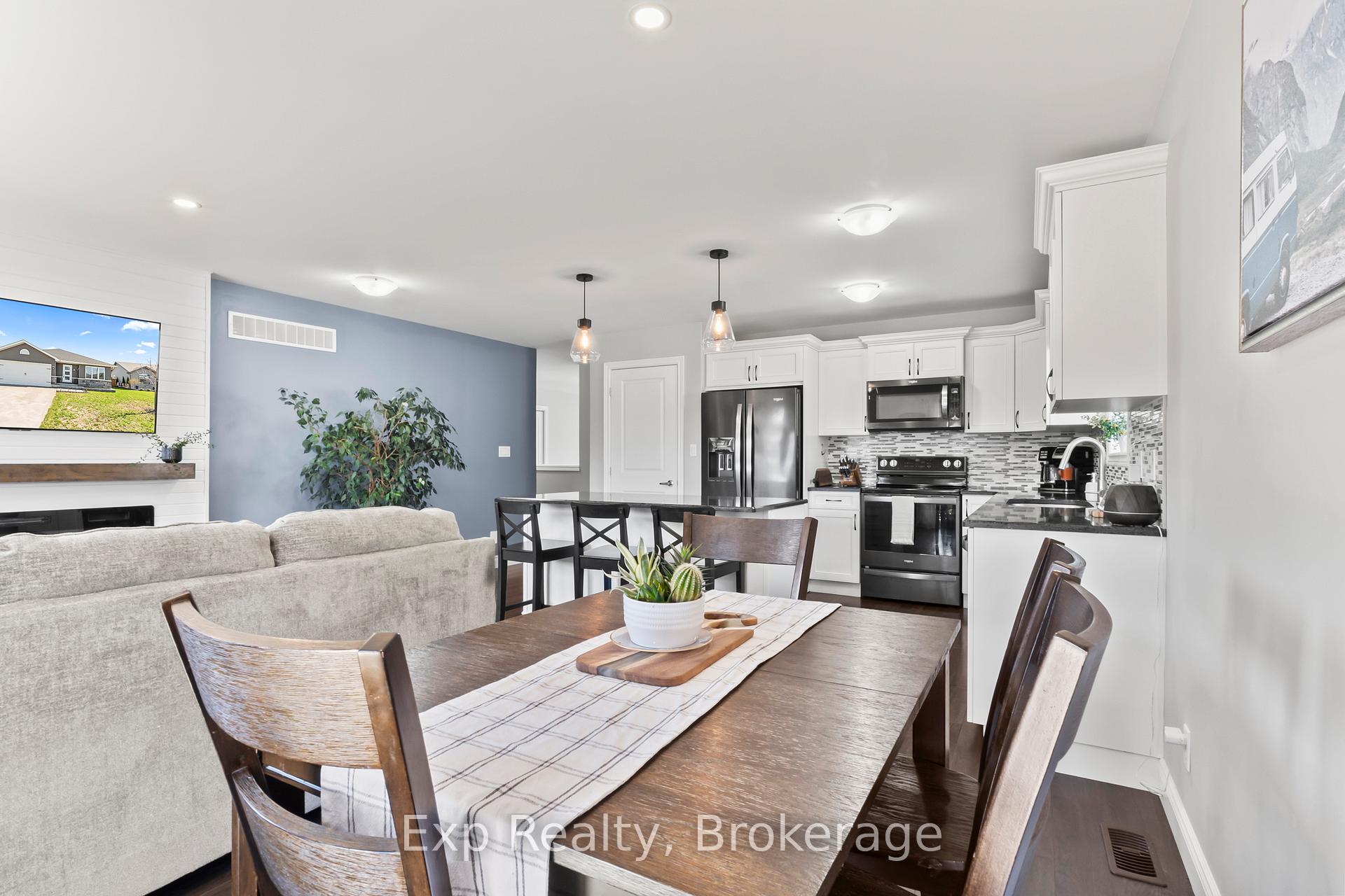 Photo 13 of 47 Birchmount Street, Quinte West, Murray Ward — HOMEH