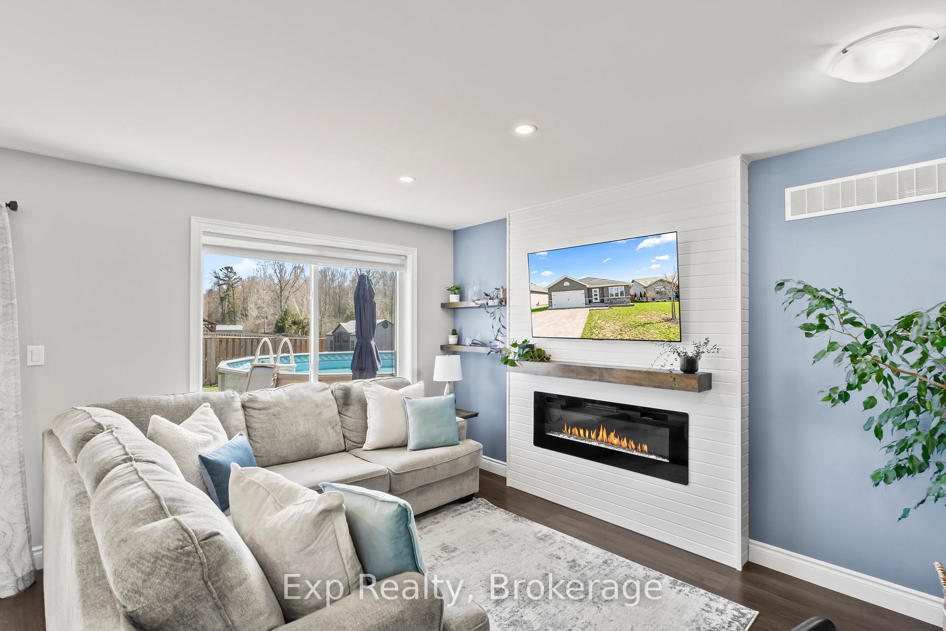 Photo 15 of 47 Birchmount Street, Quinte West, Murray Ward — HOMEH