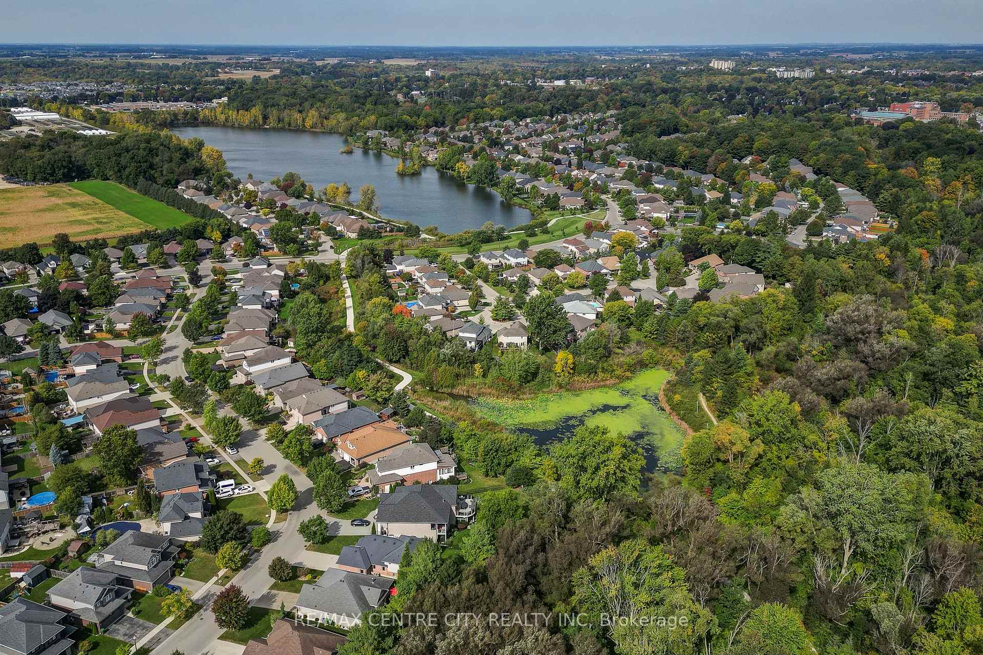 Photo 17 of 39 Hickory Lane, St. Thomas — HOMEH