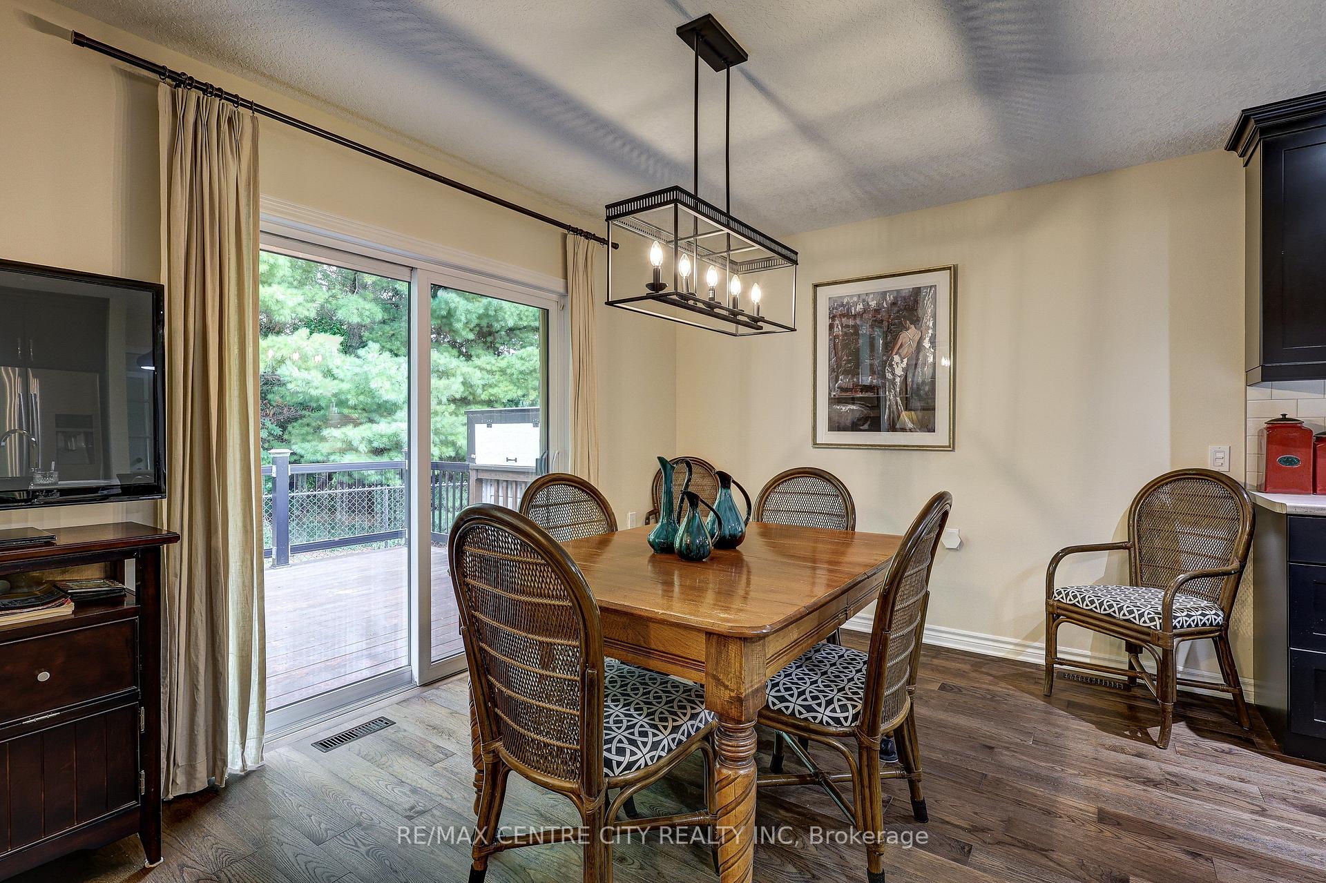 Photo 27 of 39 Hickory Lane, St. Thomas — HOMEH