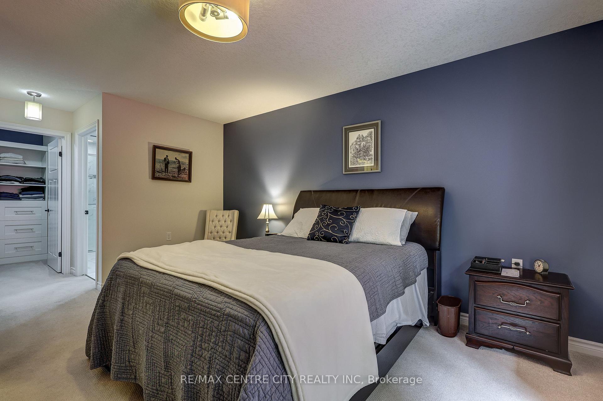Photo 32 of 39 Hickory Lane, St. Thomas — HOMEH