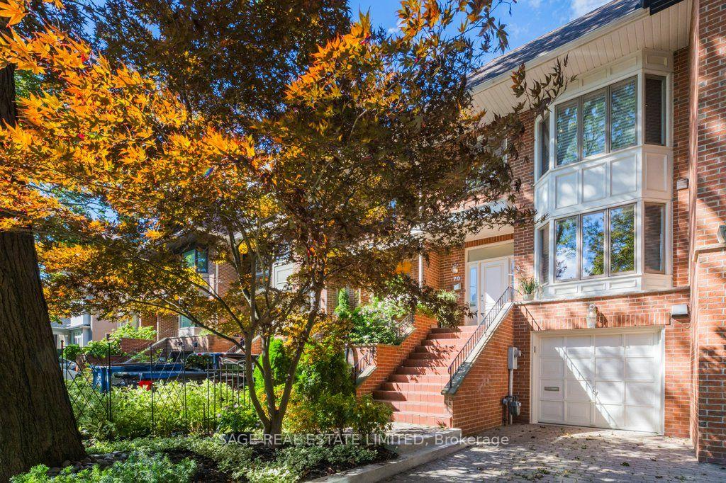 Photo 2 of 70 Heath Street E, Toronto, Rosedale-Moore Park — HOMEH