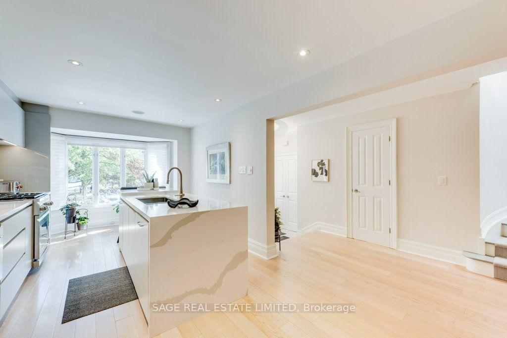Photo 8 of 70 Heath Street E, Toronto, Rosedale-Moore Park — HOMEH