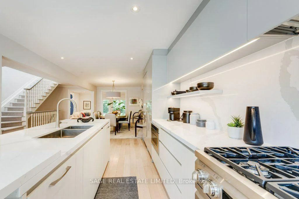 Photo 11 of 70 Heath Street E, Toronto, Rosedale-Moore Park — HOMEH