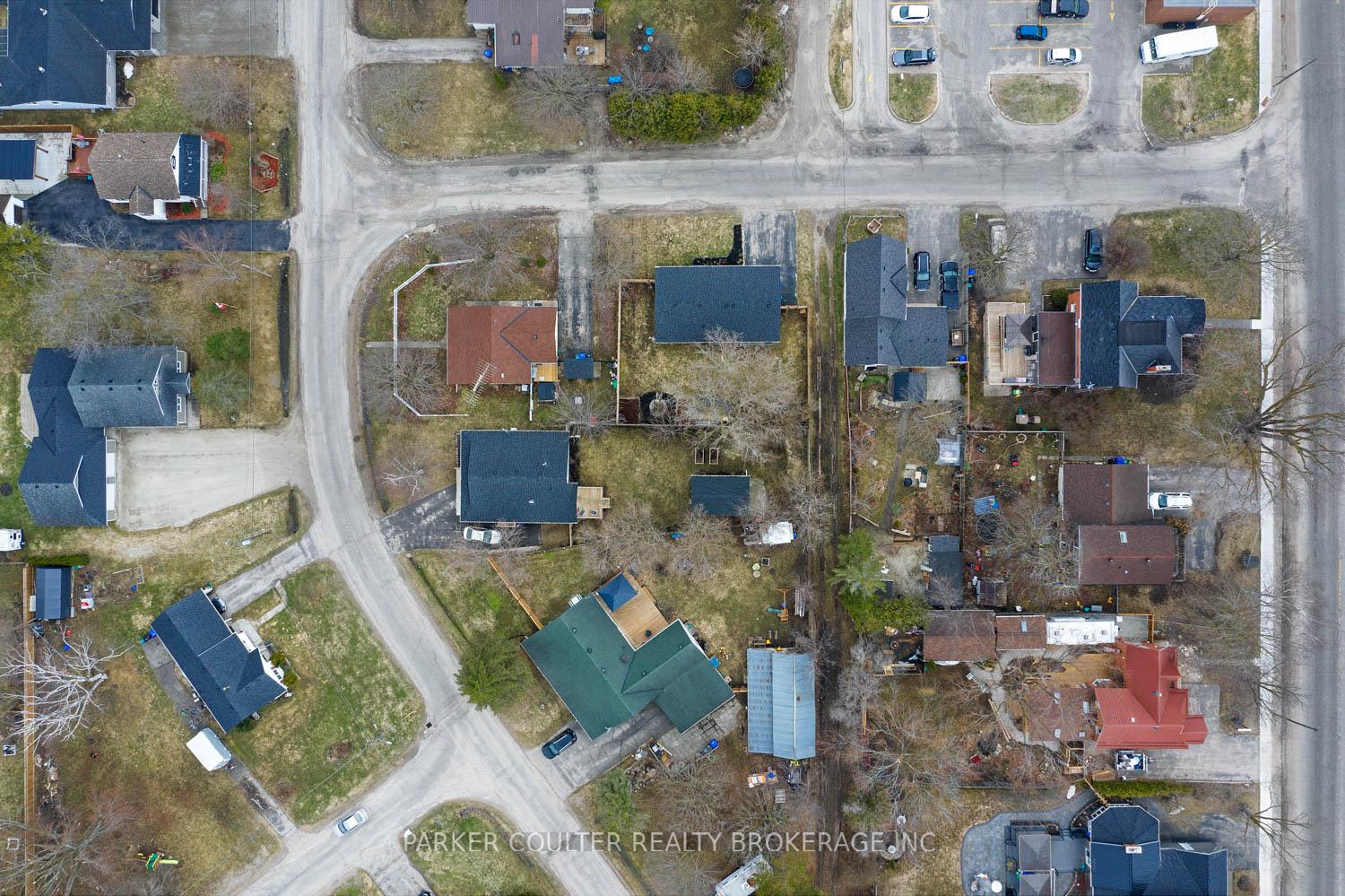 Photo 4 of 204 Catherine Street, Clearview, Stayner — HOMEH