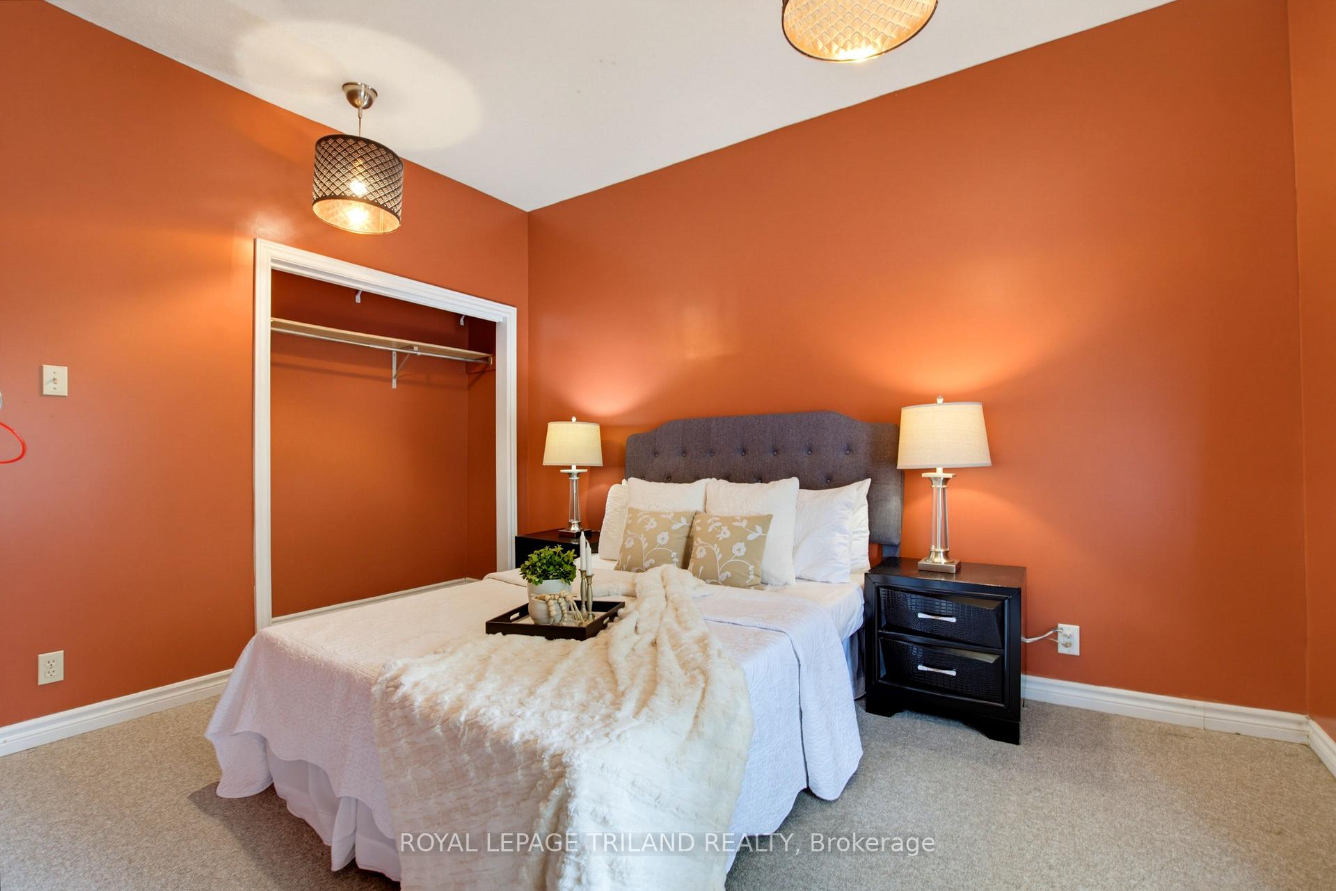Photo 9 of 70 Homan Street, London, East M — HOMEH
