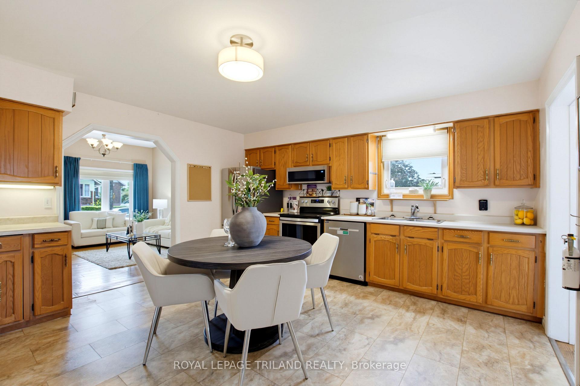 Photo 16 of 70 Homan Street, London, East M — HOMEH