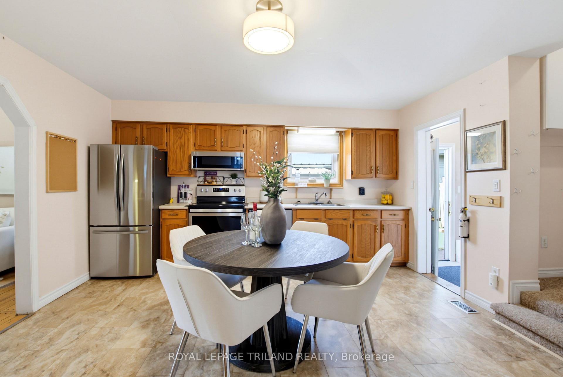 Photo 17 of 70 Homan Street, London, East M — HOMEH