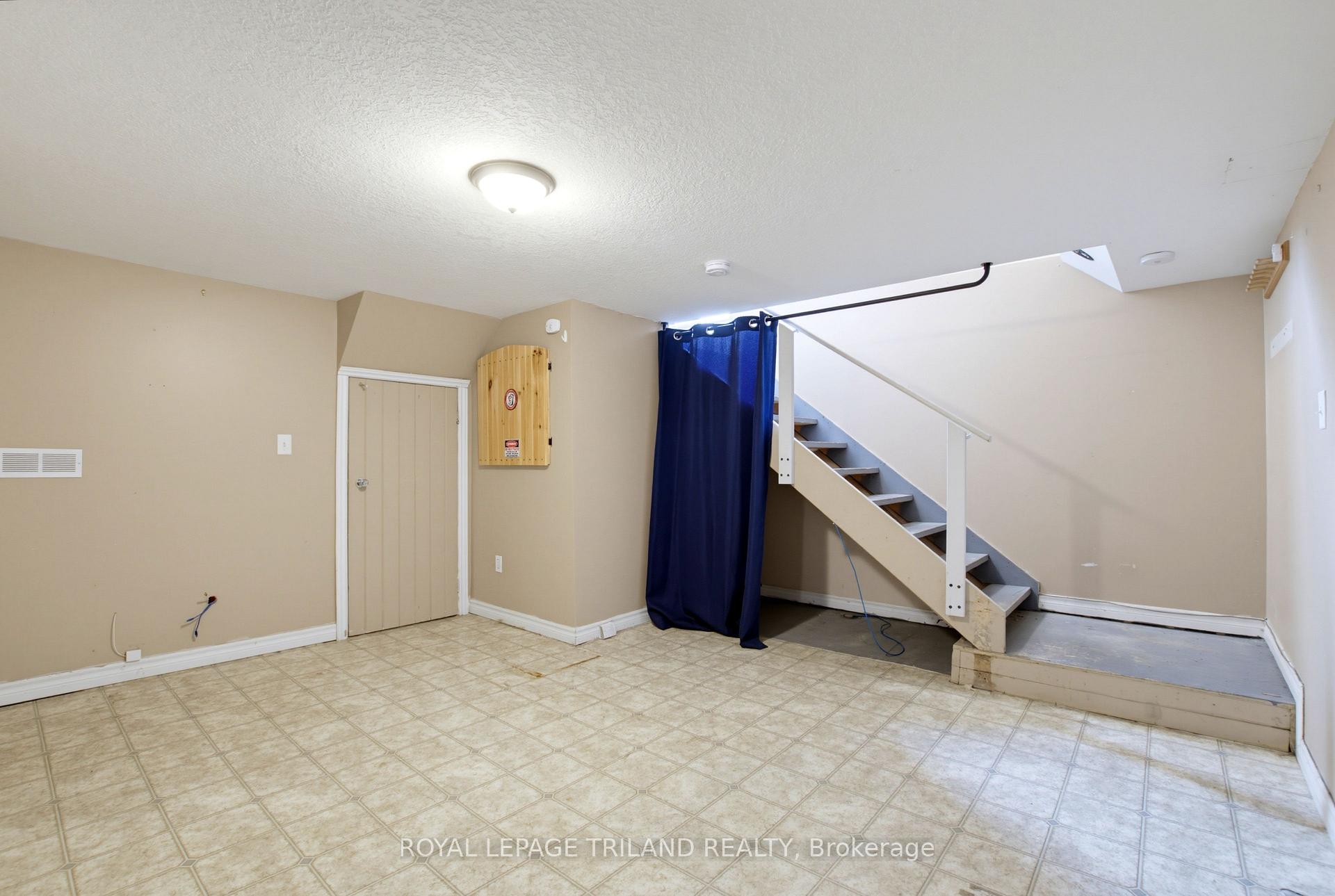 Photo 26 of 70 Homan Street, London, East M — HOMEH