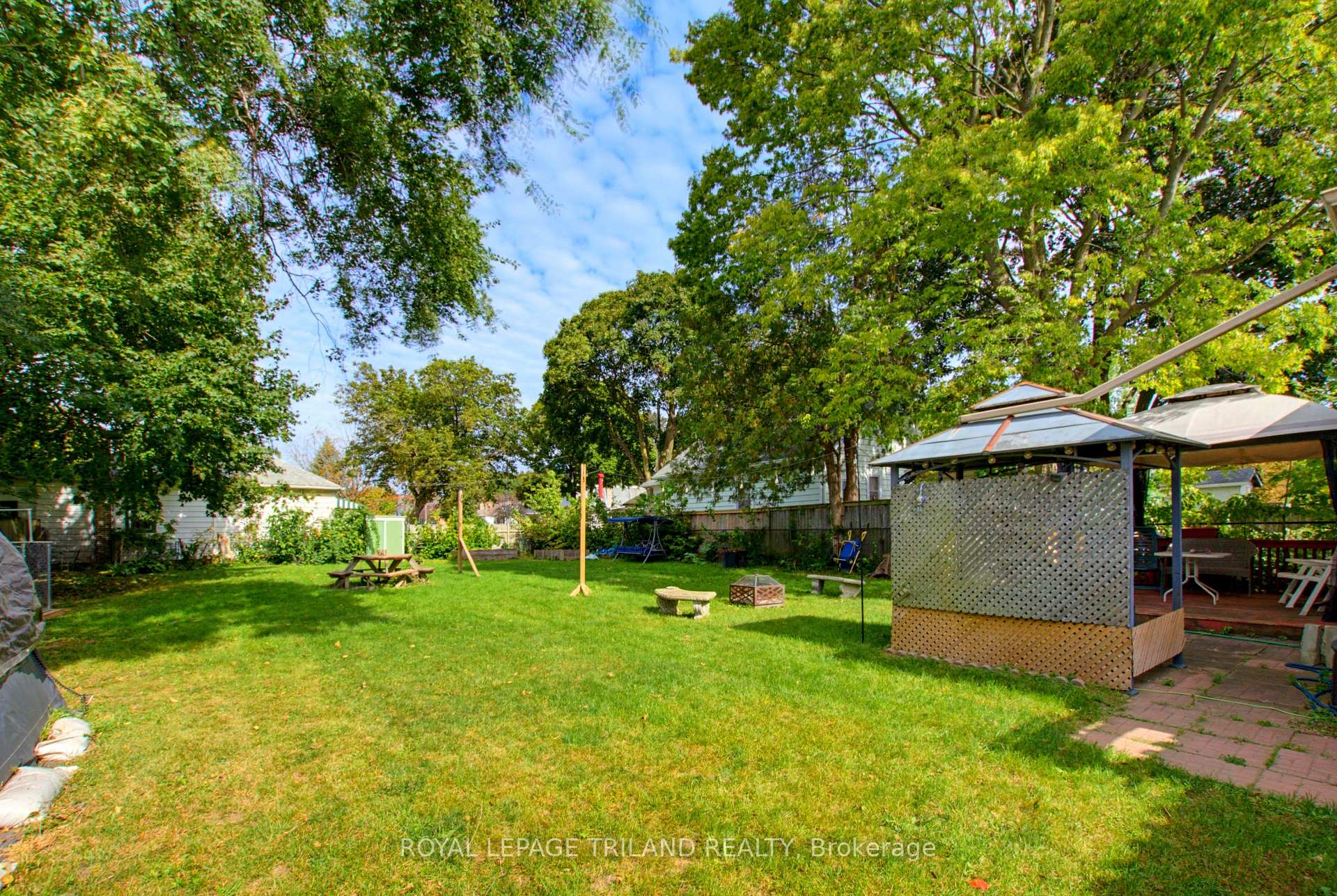 Photo 32 of 70 Homan Street, London, East M — HOMEH