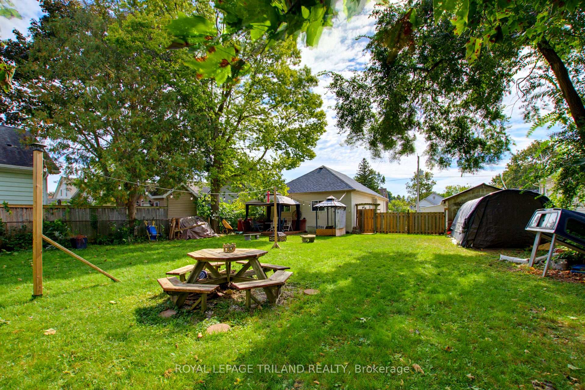 Photo 34 of 70 Homan Street, London, East M — HOMEH