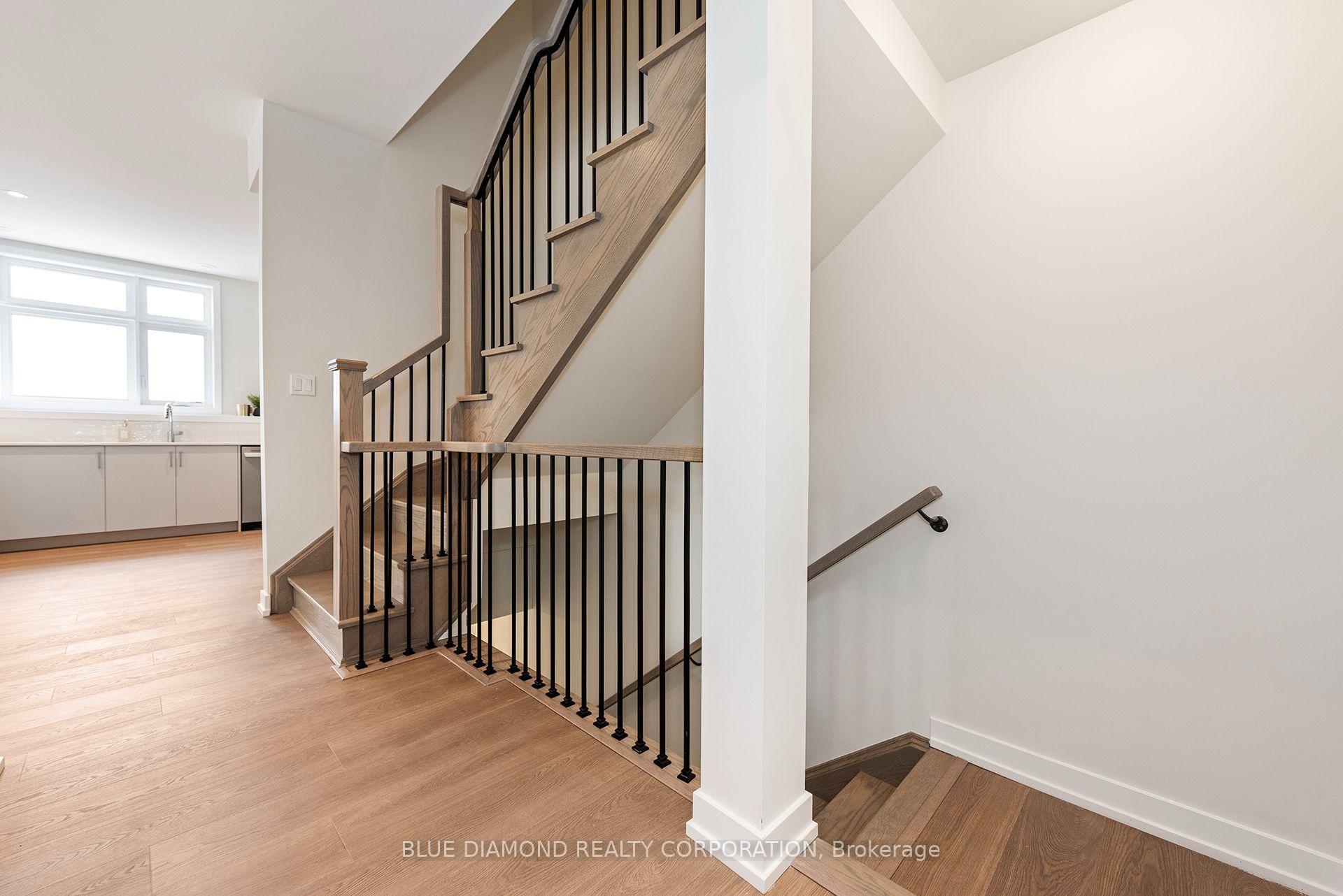 Photo 9 of 4 Kintall Way, Vaughan, West Woodbridge — HOMEH