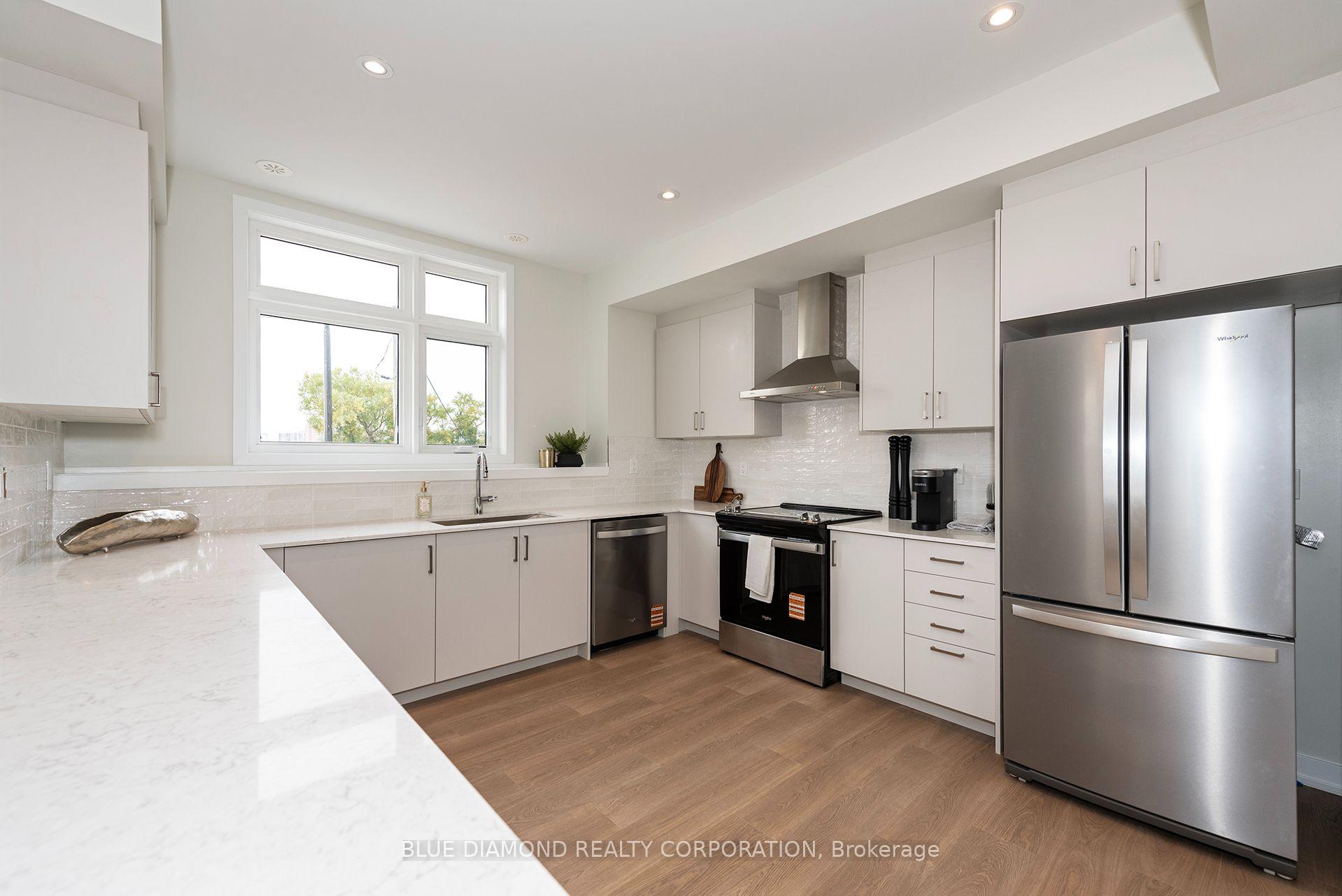 Photo 13 of 4 Kintall Way, Vaughan, West Woodbridge — HOMEH