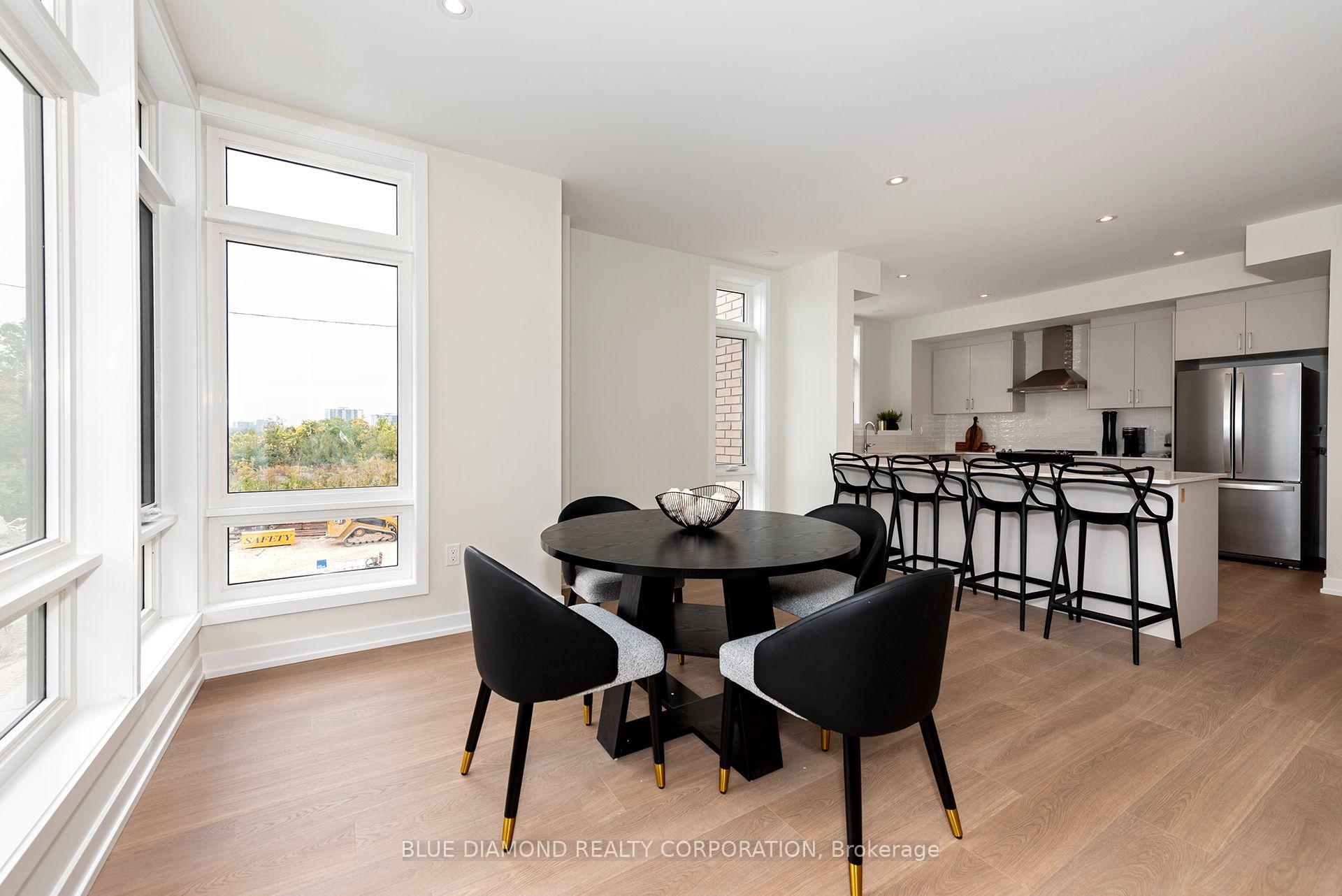Photo 21 of 4 Kintall Way, Vaughan, West Woodbridge — HOMEH