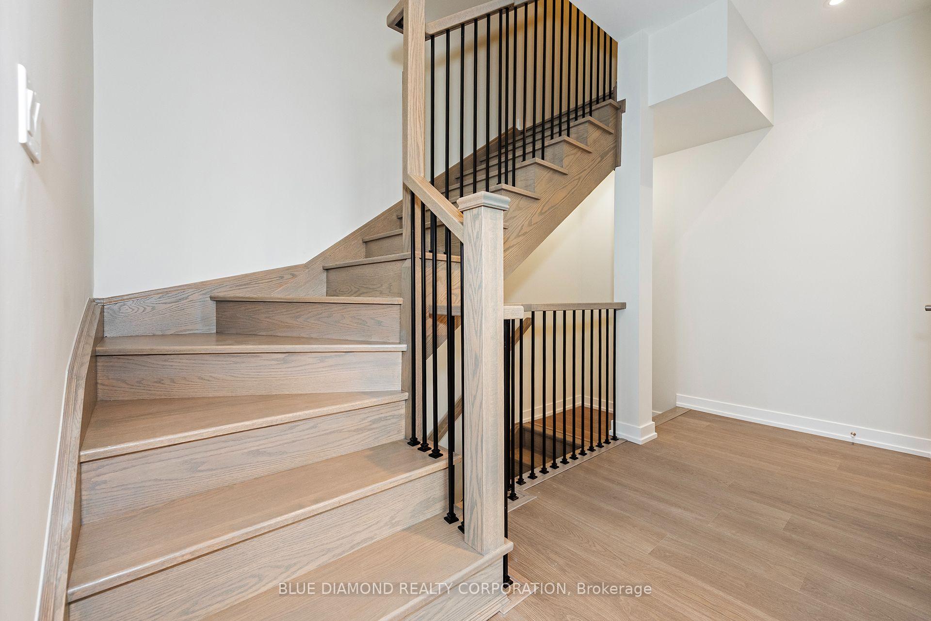 Photo 26 of 4 Kintall Way, Vaughan, West Woodbridge — HOMEH