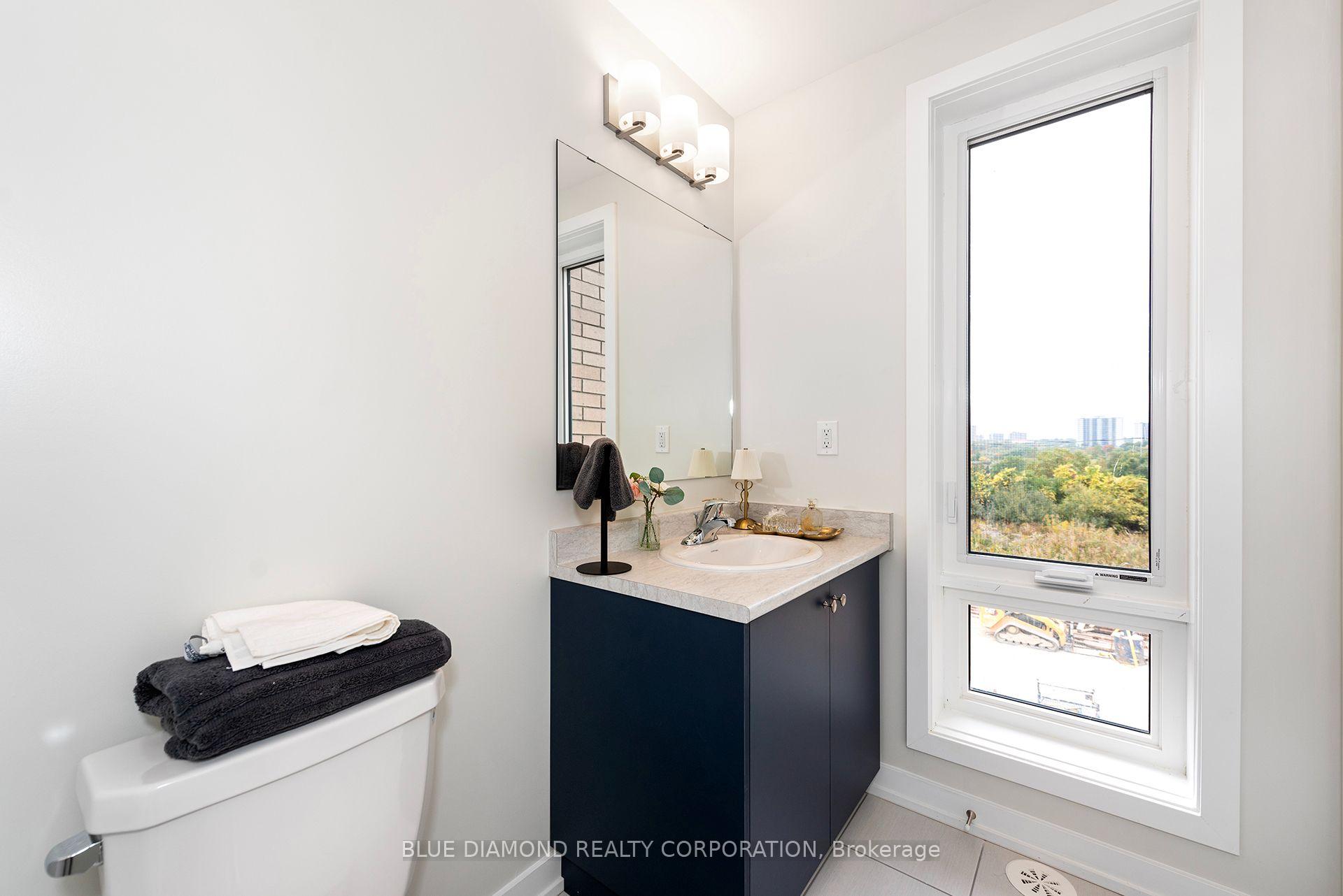 Photo 33 of 4 Kintall Way, Vaughan, West Woodbridge — HOMEH