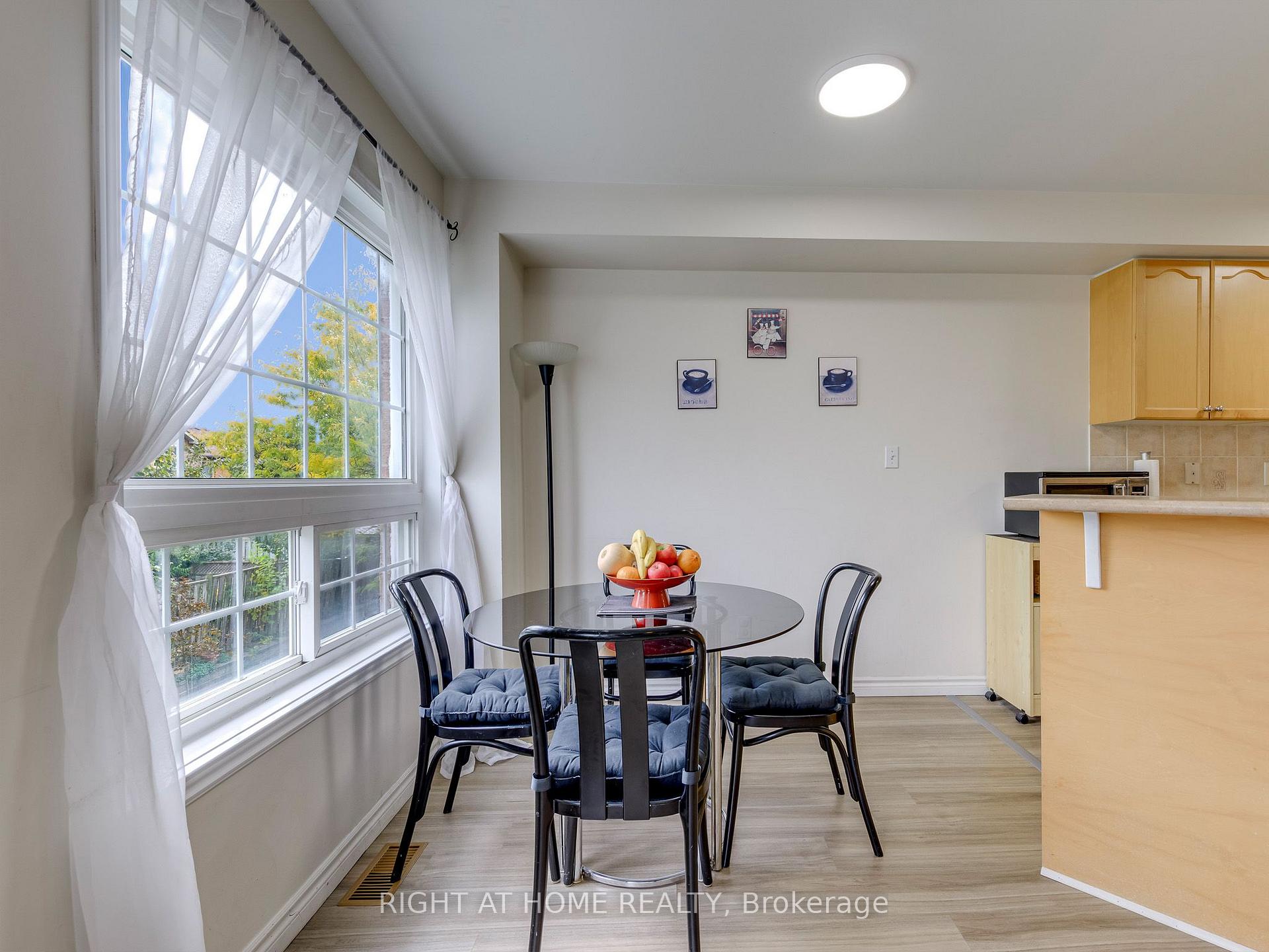 Photo 8 of Unit 35, 5260 Mcfarren Boulevard, Mississauga, Central Erin Mills — HOMEH