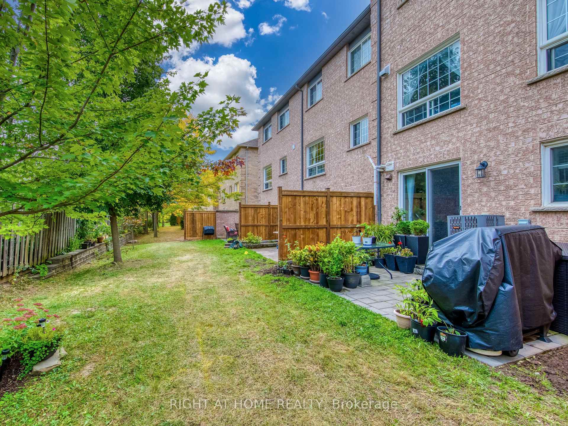 Photo 32 of Unit 35, 5260 Mcfarren Boulevard, Mississauga, Central Erin Mills — HOMEH