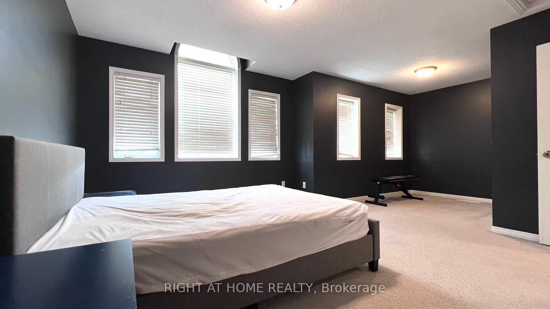 Photo 13 of 858 Whetherfield Street, London, North M — HOMEH