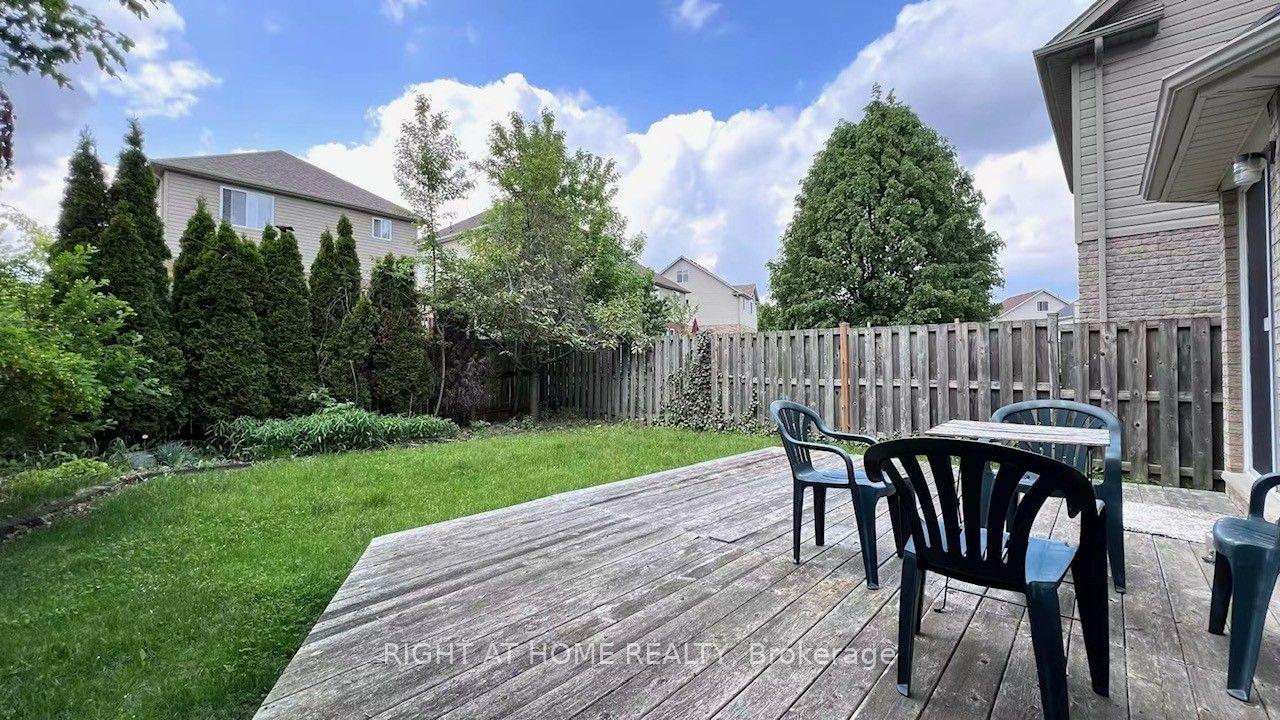 Photo 27 of 858 Whetherfield Street, London, North M — HOMEH