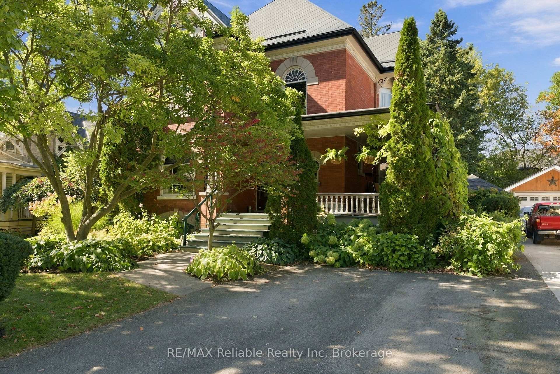 Photo 4 of 19 Sparling Street, Huron East, Seaforth — HOMEH
