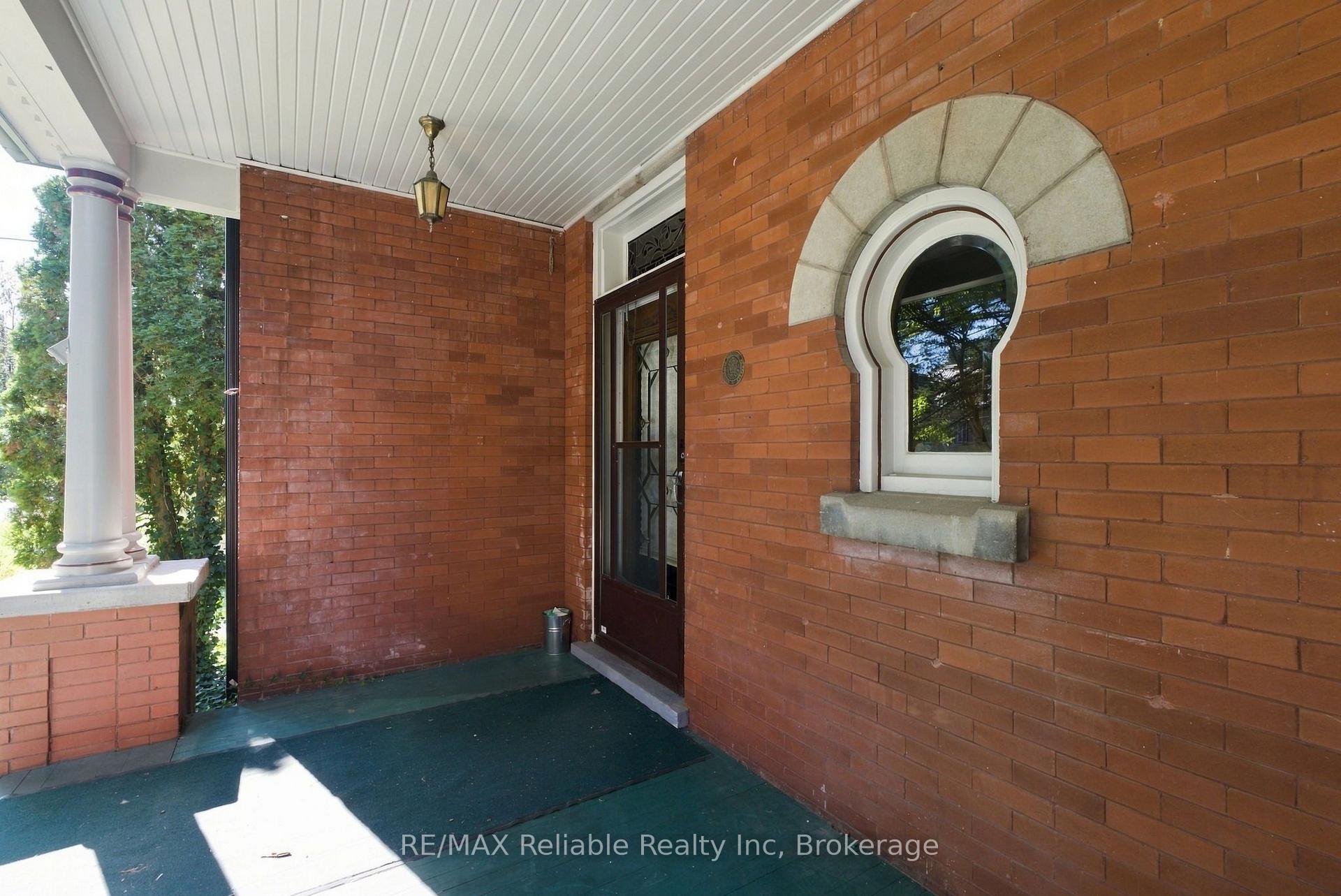 Photo 9 of 19 Sparling Street, Huron East, Seaforth — HOMEH