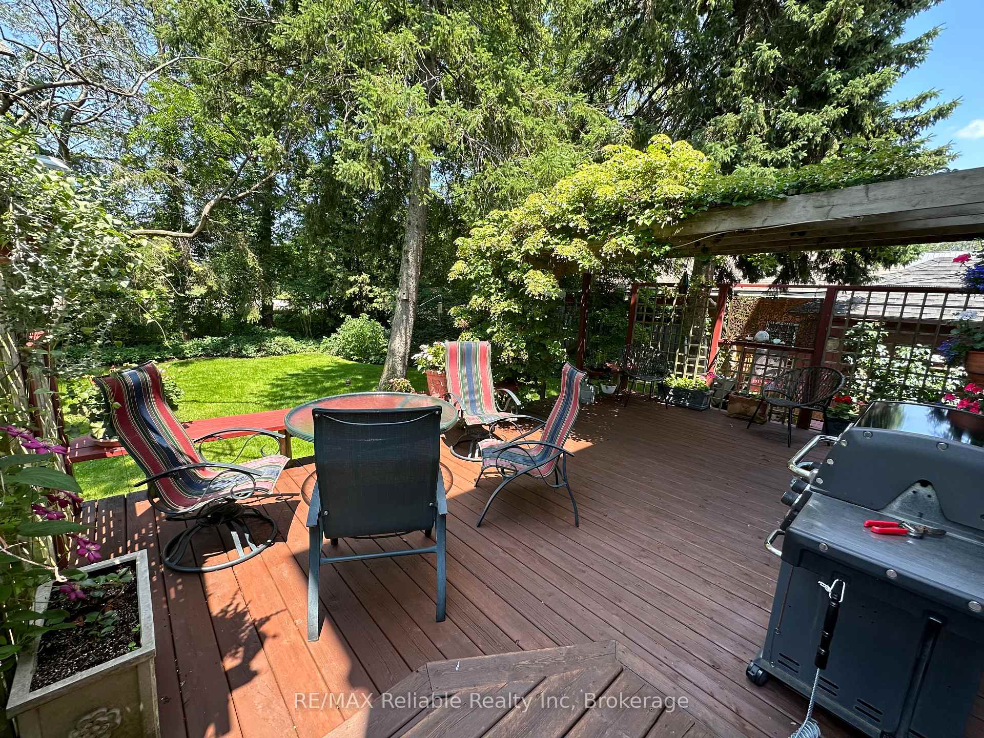Photo 15 of 19 Sparling Street, Huron East, Seaforth — HOMEH