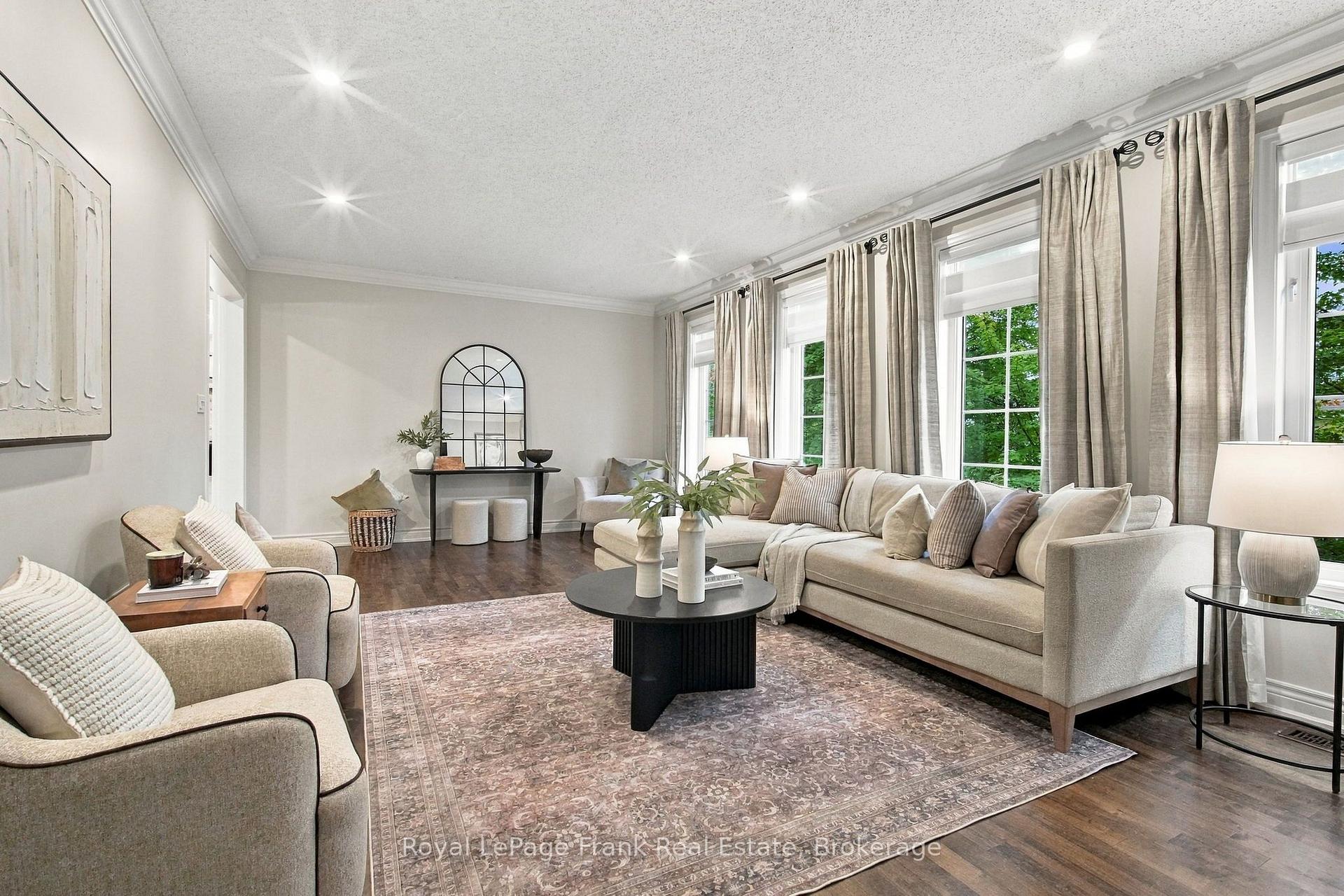 Photo 17 of 729 Eagle Ridge Drive, Oshawa, Taunton — HOMEH