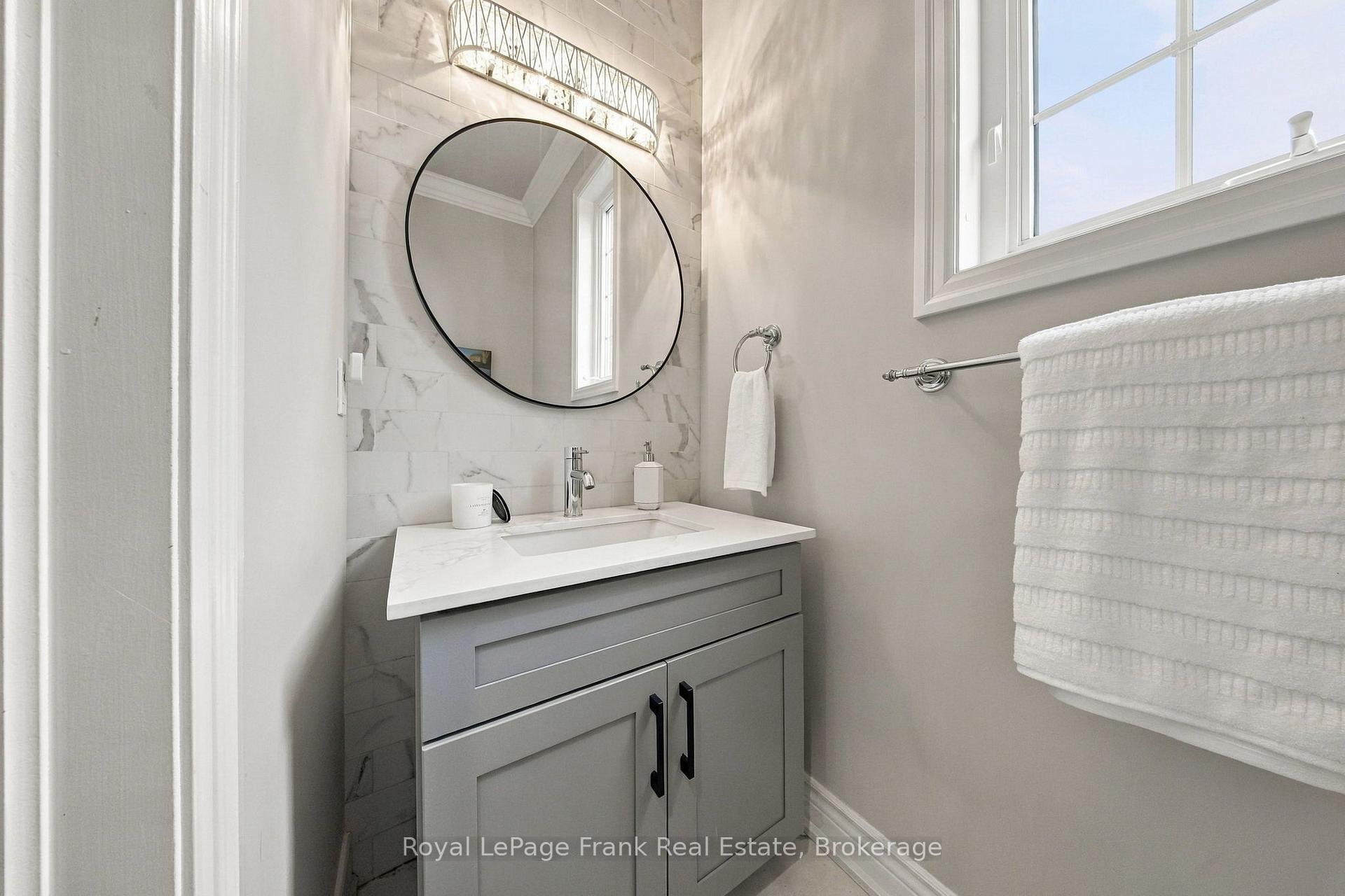 Photo 18 of 729 Eagle Ridge Drive, Oshawa, Taunton — HOMEH