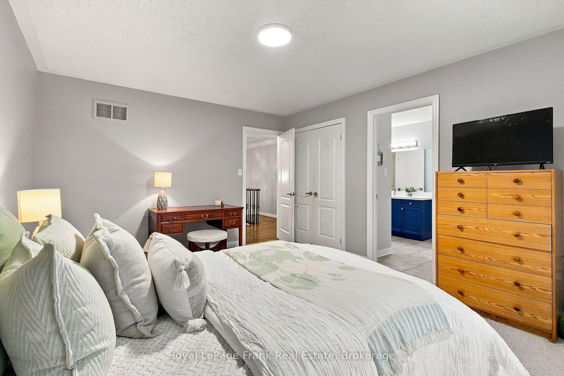 Photo 35 of 729 Eagle Ridge Drive, Oshawa, Taunton — HOMEH