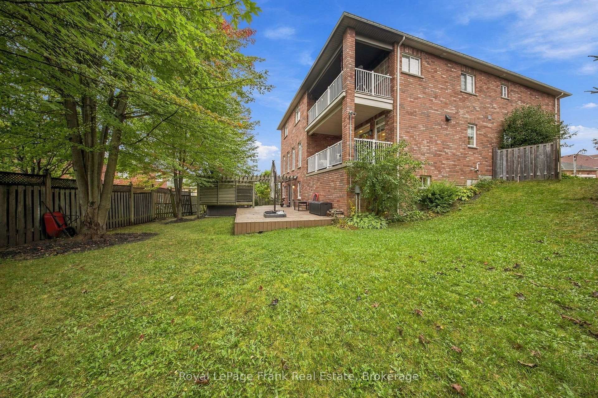 Photo 47 of 729 Eagle Ridge Drive, Oshawa, Taunton — HOMEH