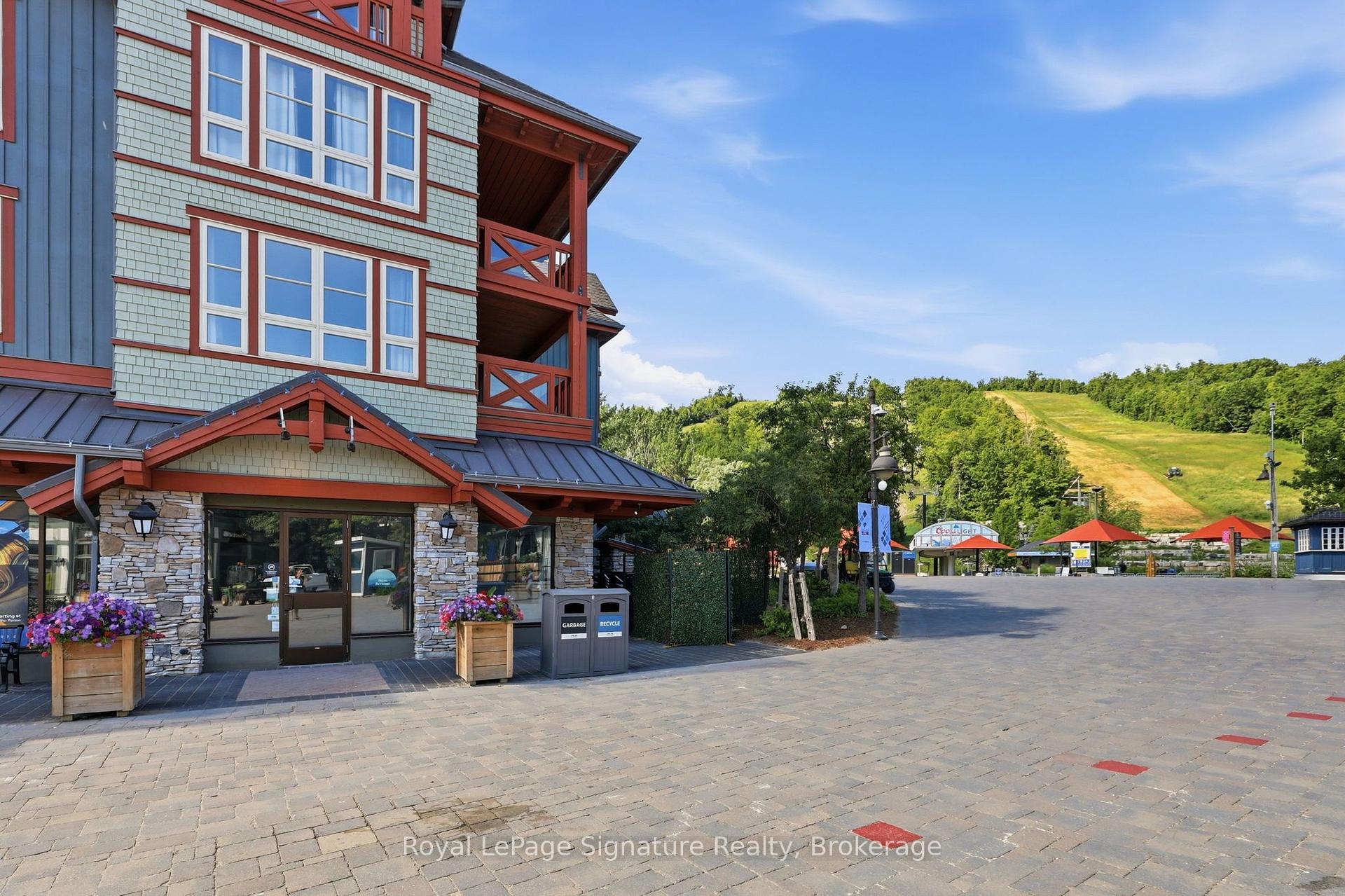 Photo 3 of Unit 201, 152 Jozo Weider Boulevard, Blue Mountains — HOMEH