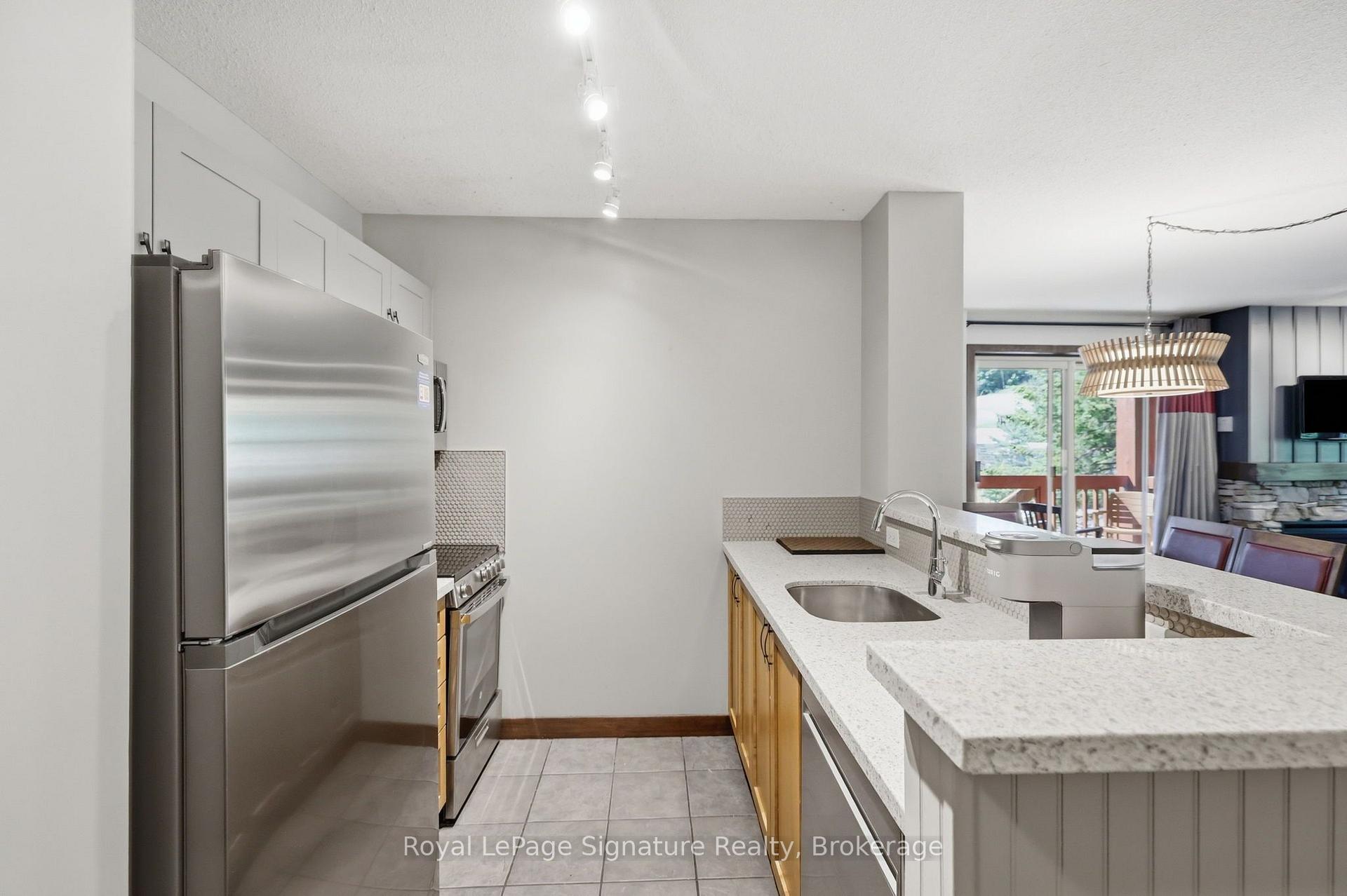 Photo 9 of Unit 201, 152 Jozo Weider Boulevard, Blue Mountains — HOMEH