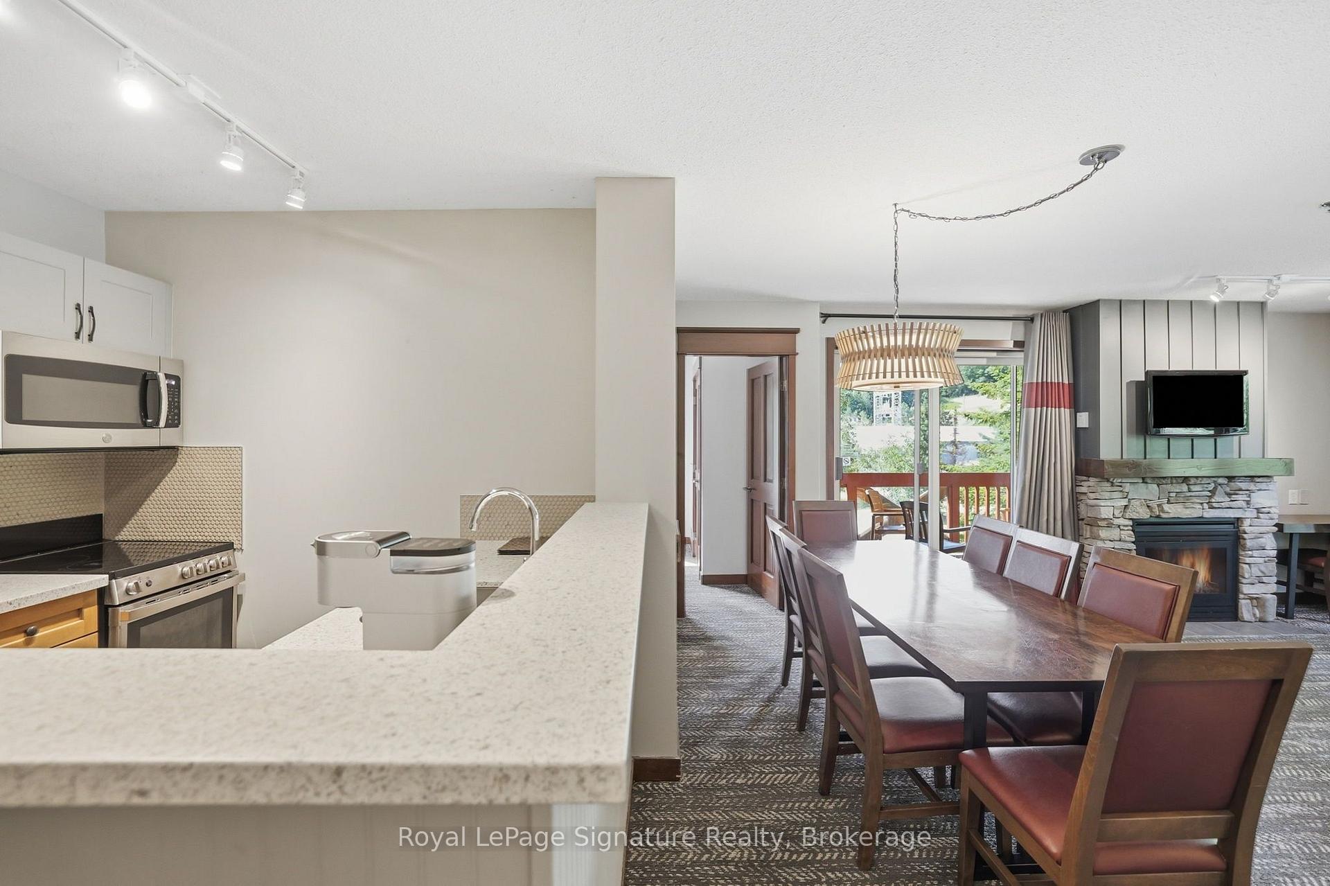 Photo 14 of Unit 201, 152 Jozo Weider Boulevard, Blue Mountains — HOMEH