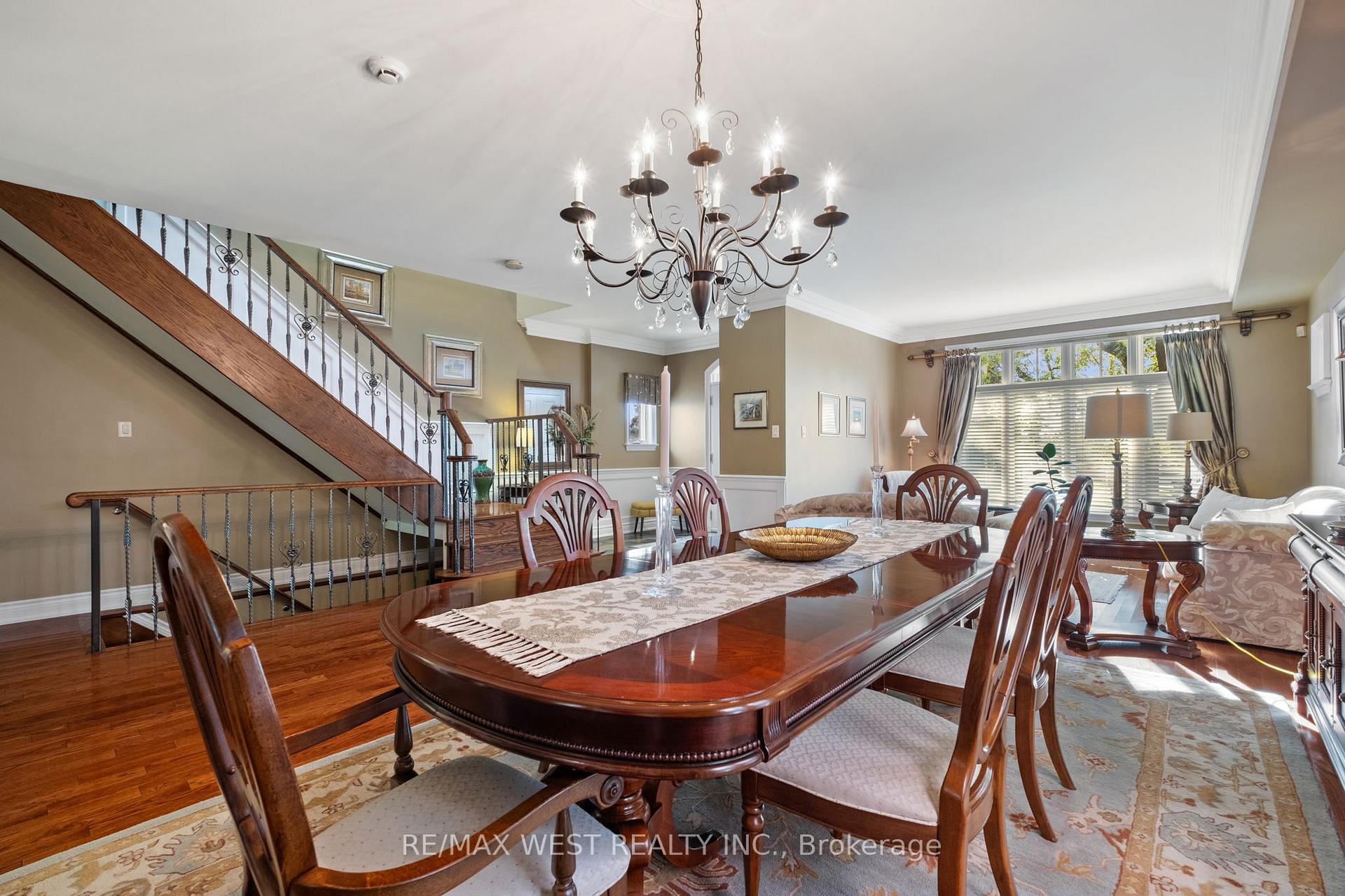 Photo 8 of 11 Tremont Road, Etobicoke, Islington-City Centre West — HOMEH