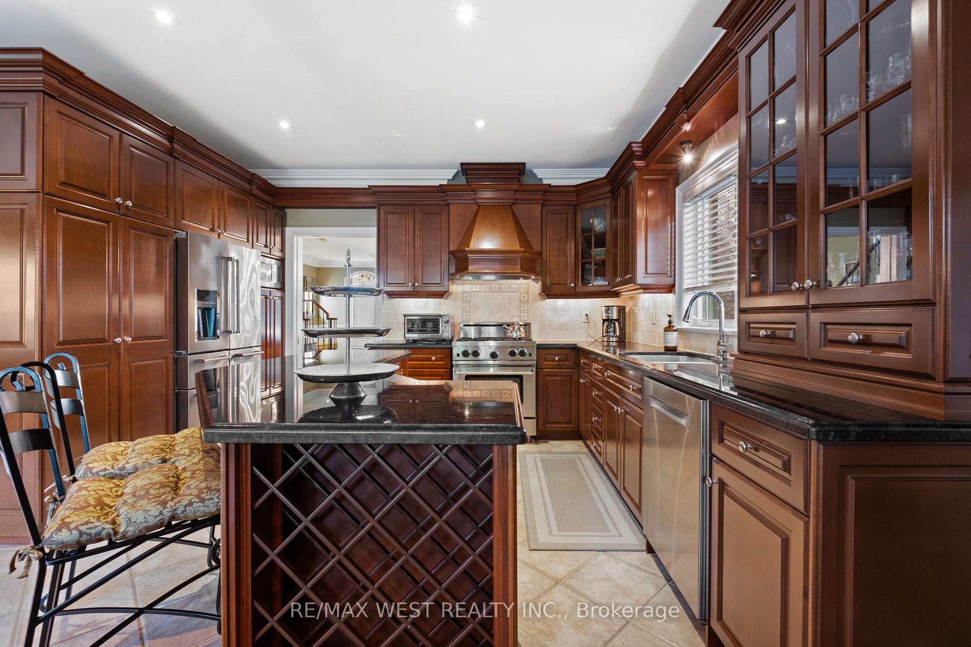 Photo 13 of 11 Tremont Road, Etobicoke, Islington-City Centre West — HOMEH