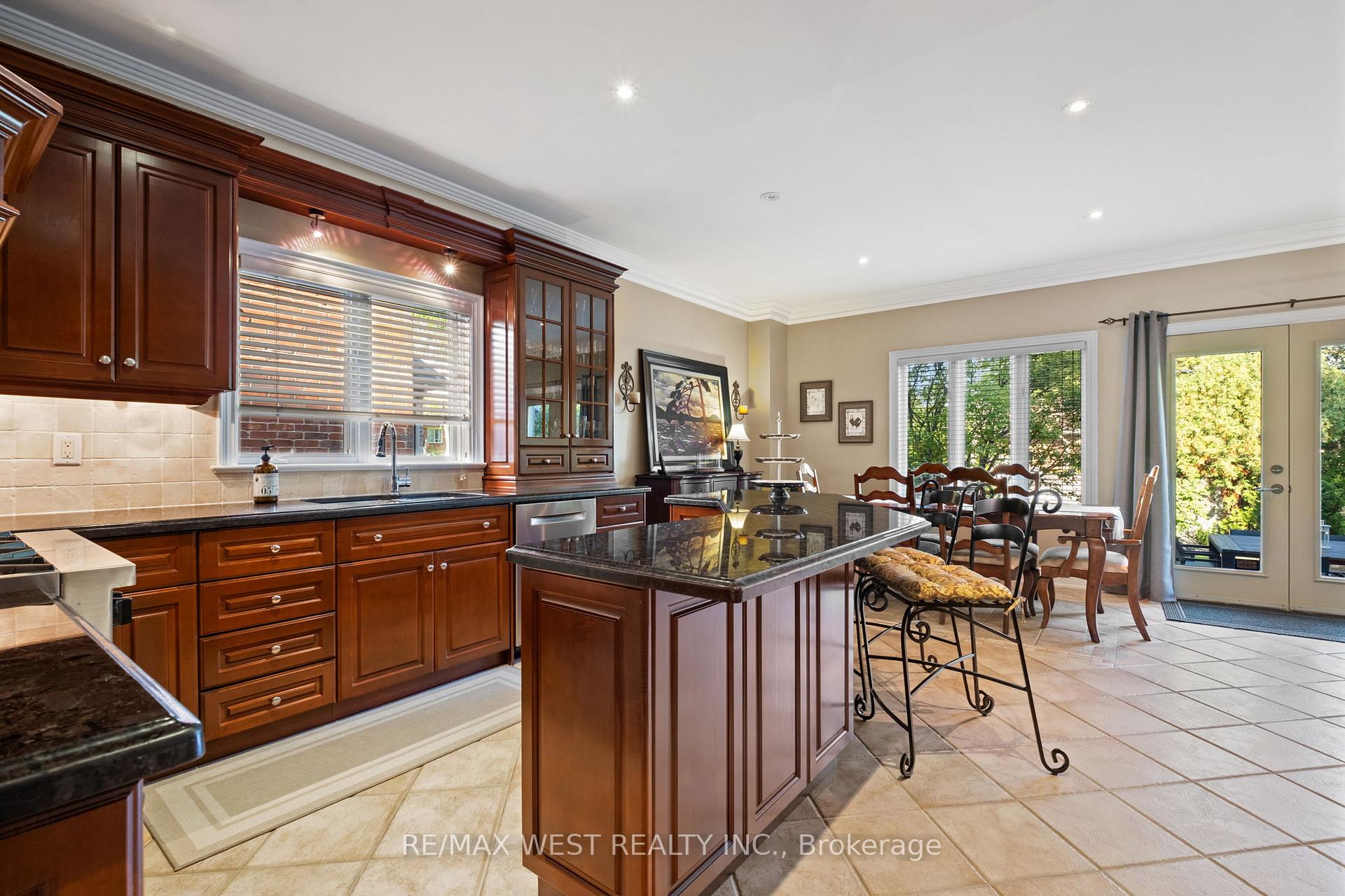 Photo 14 of 11 Tremont Road, Etobicoke, Islington-City Centre West — HOMEH