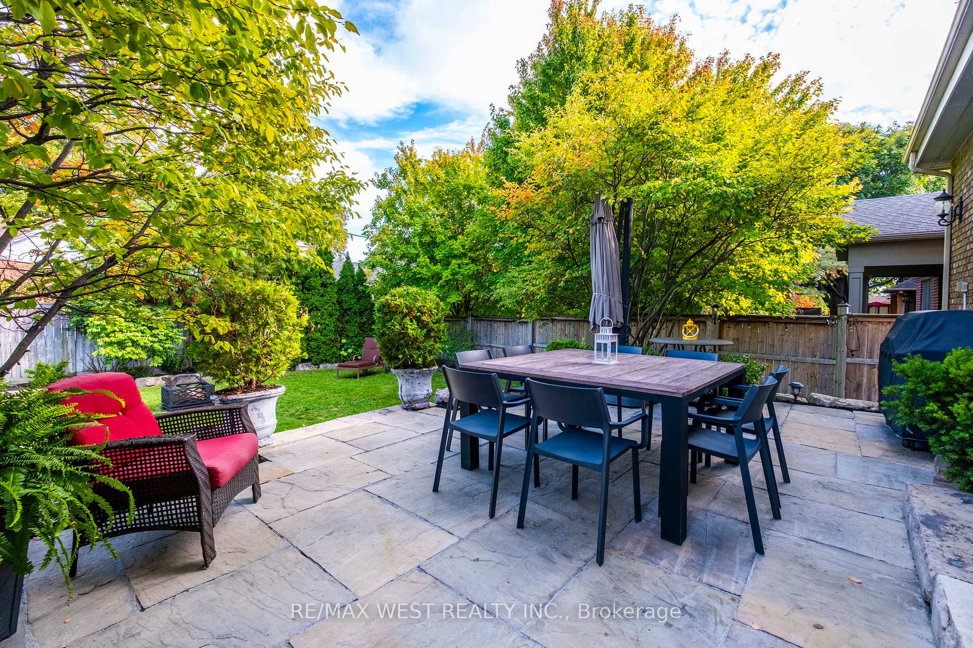 Photo 32 of 11 Tremont Road, Etobicoke, Islington-City Centre West — HOMEH