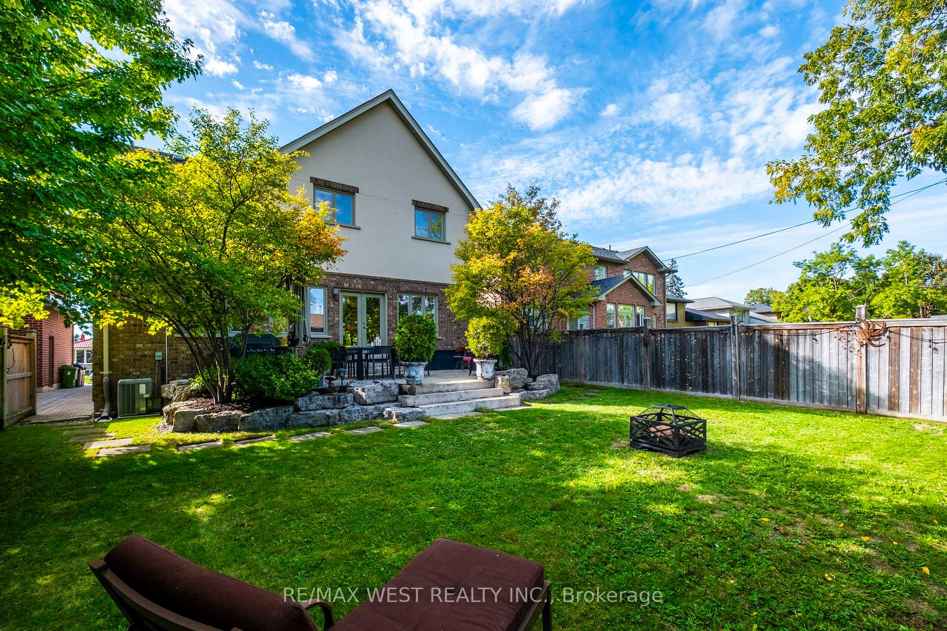 Photo 36 of 11 Tremont Road, Etobicoke, Islington-City Centre West — HOMEH